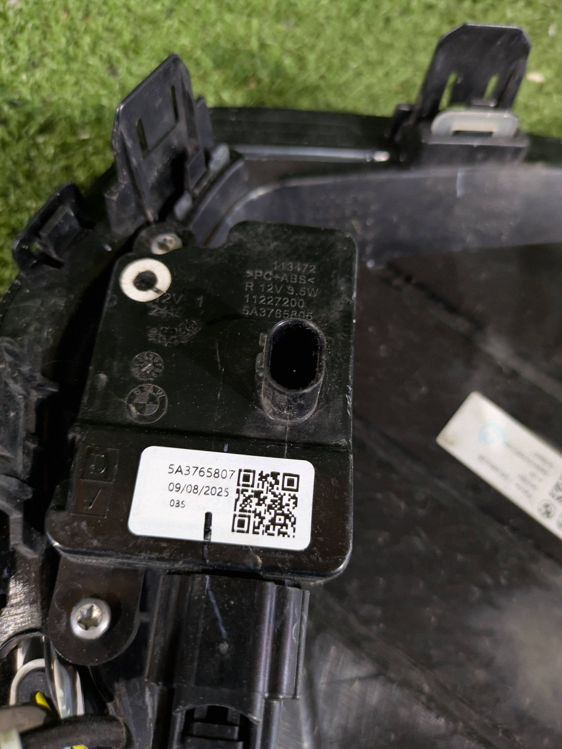 maska bubreg desna LED BMW X3 G45