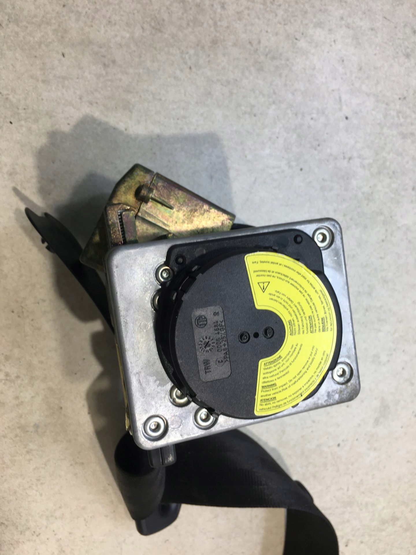 Gurten Sicherheits rechts heck PASSAT B5 3B5857806