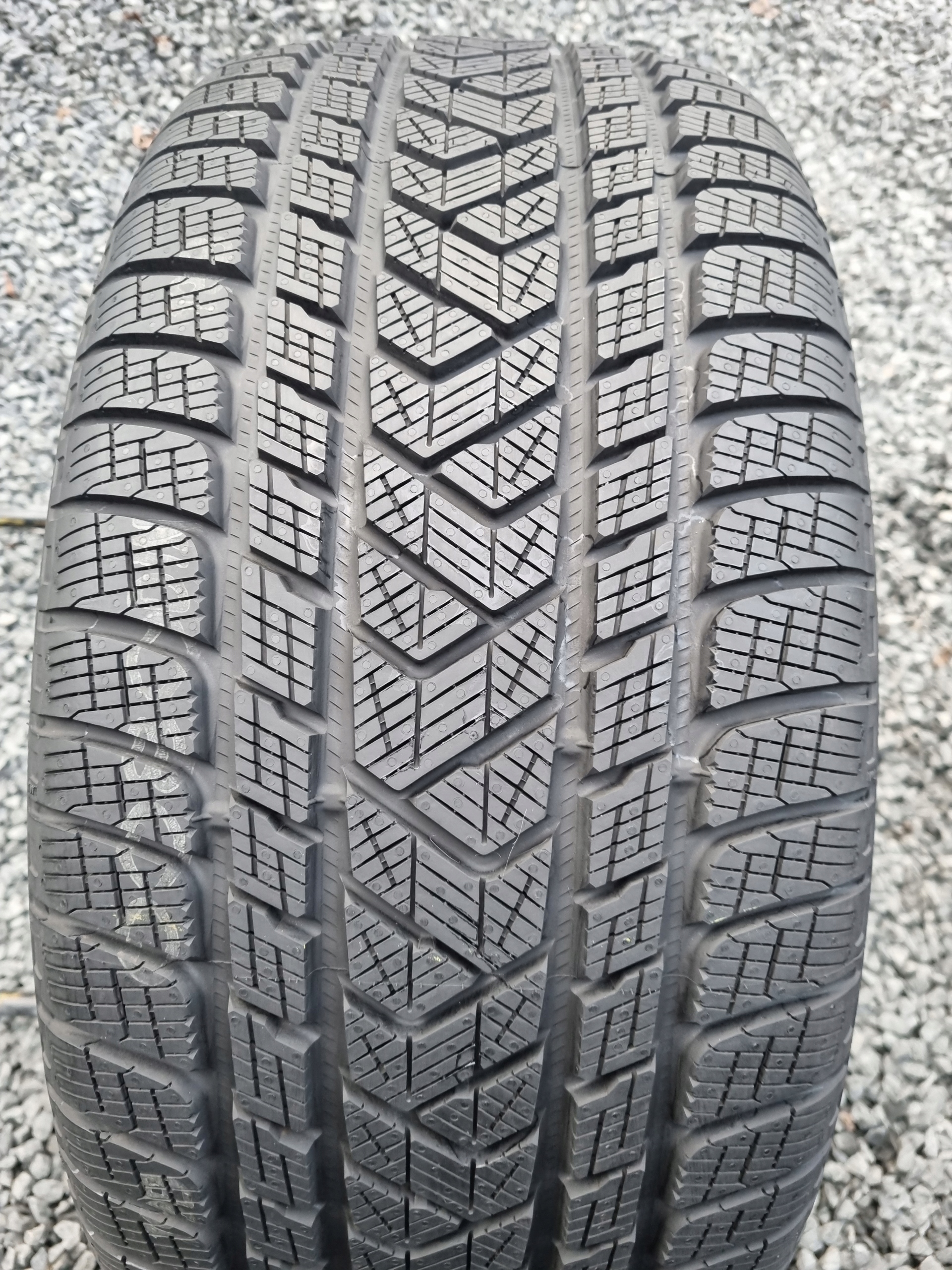 PIRELLI SCORPION WINTER 275 40 20