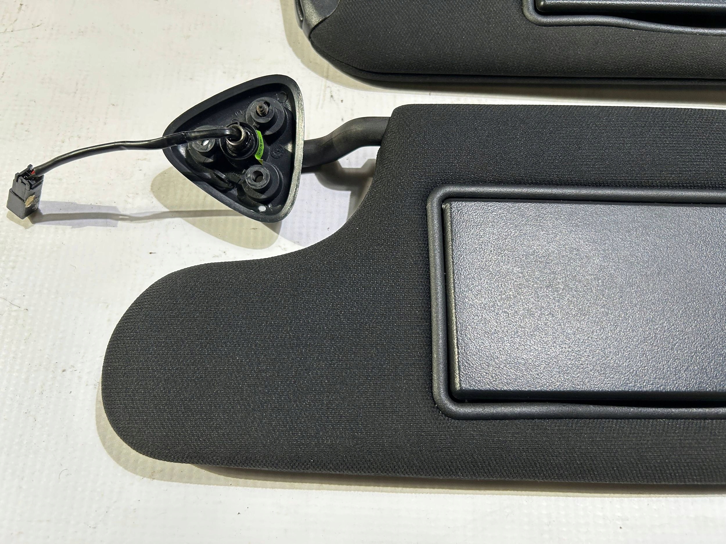 visor visor cover przeciwsloneczna left right Dodge Challenger 2015