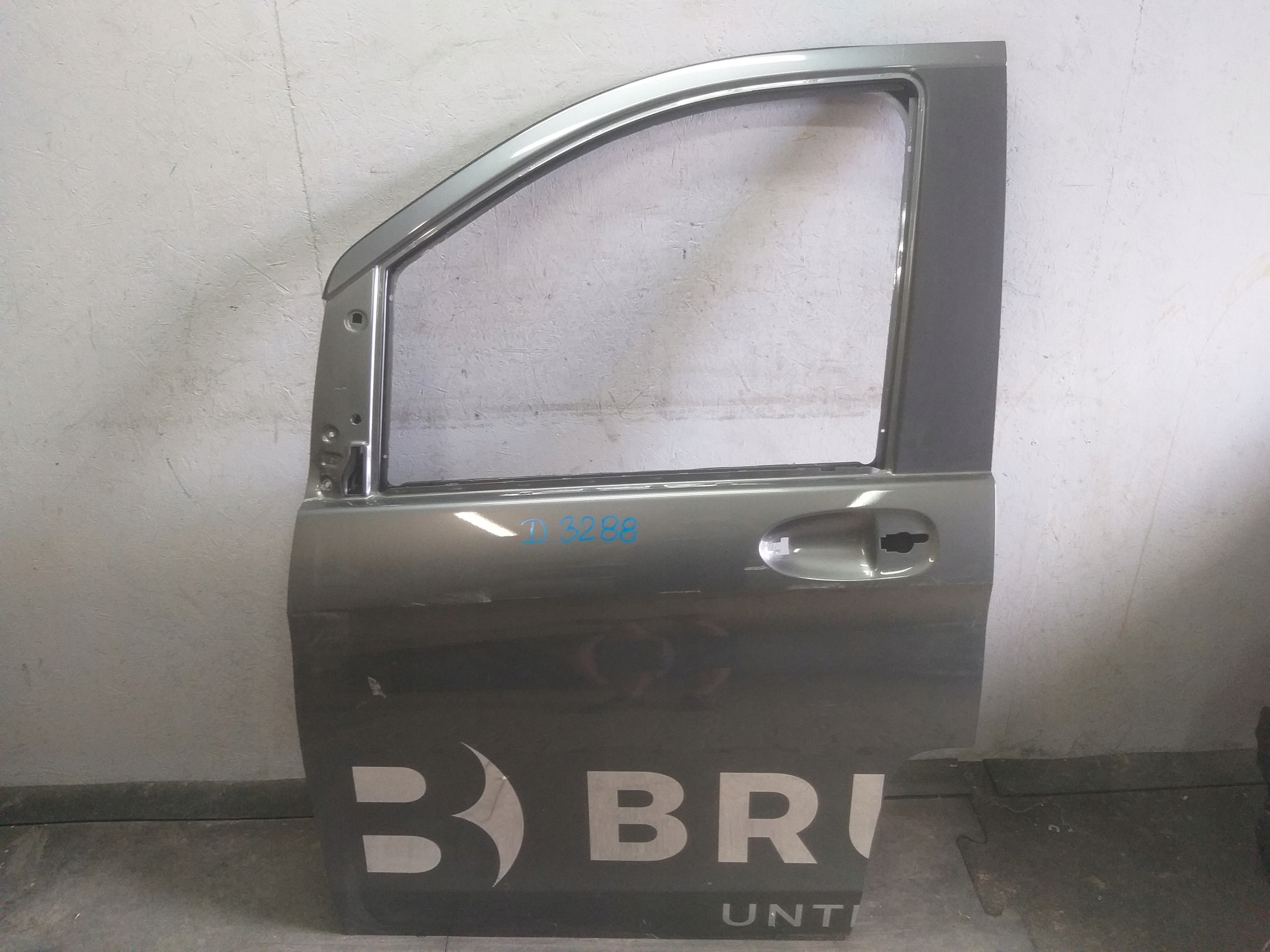 Tür vorne links MERCEDES VITO W447