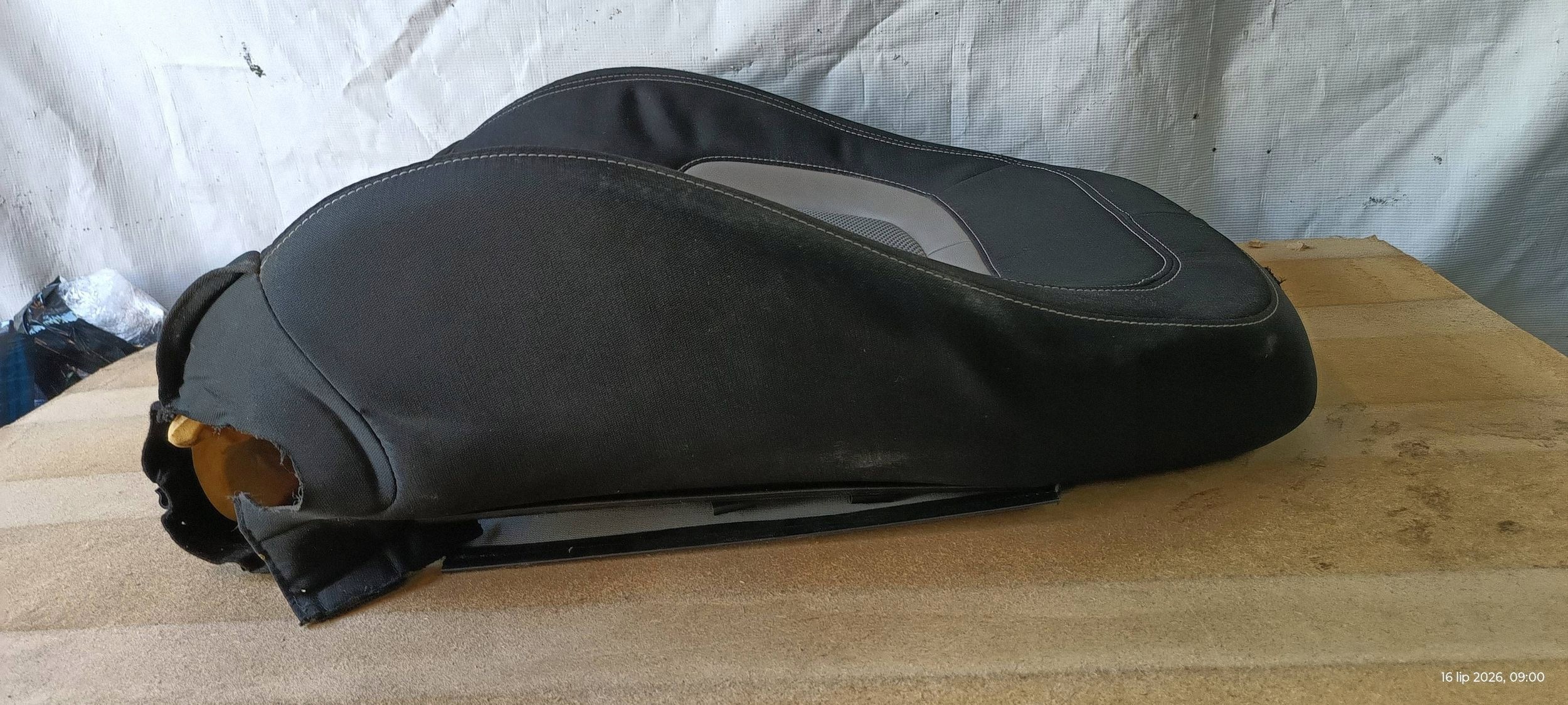 KIA CEED II OPARCIE seat right front 2013R