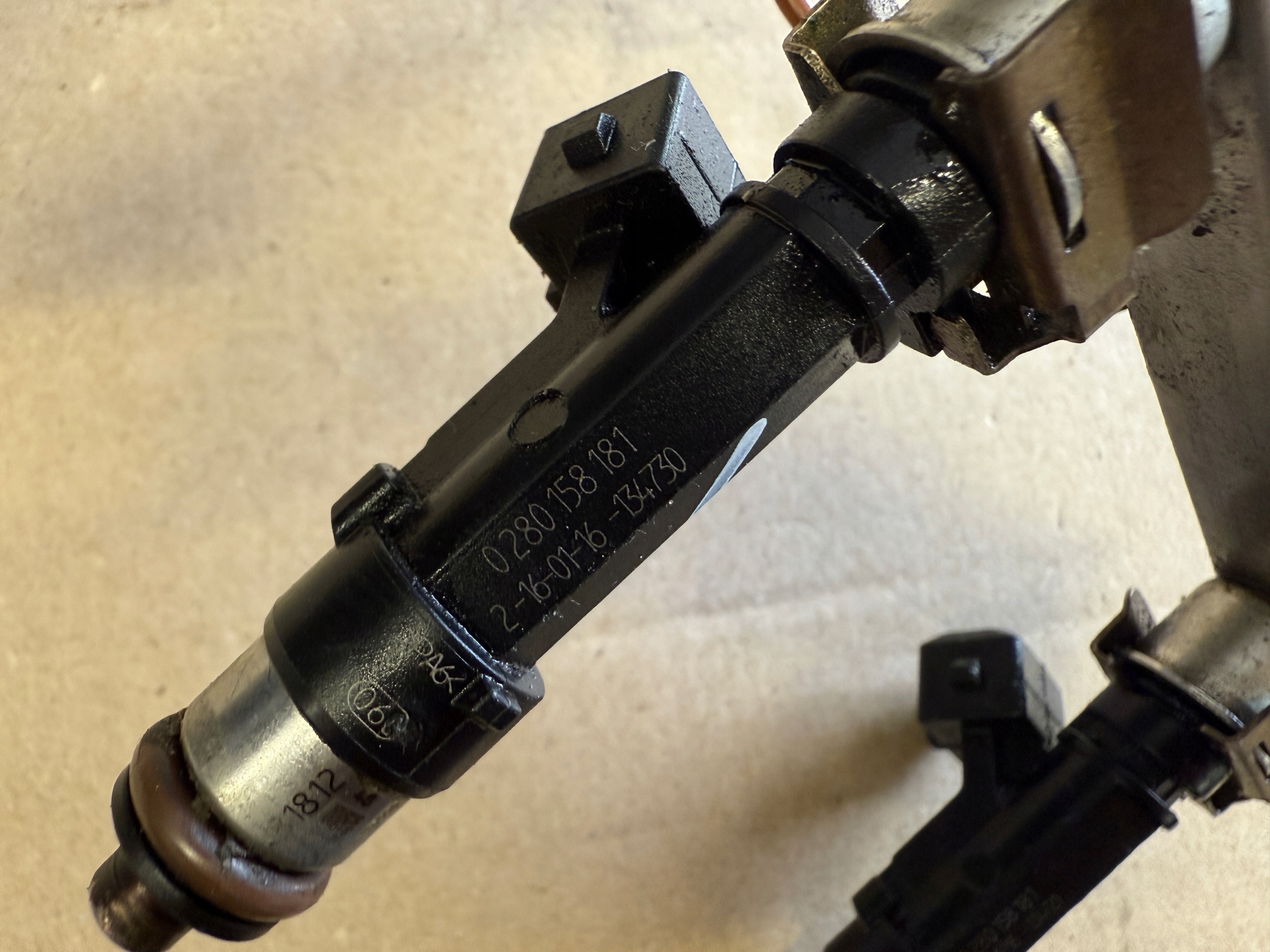 OPEL CORSA E 1.4 16V nozzle injectors moulding 0280158181 KOMPLET