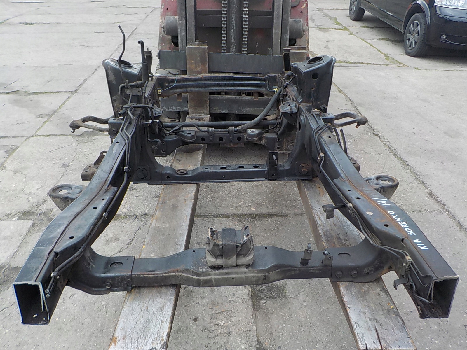 KIA SORENTO 02- РАМА