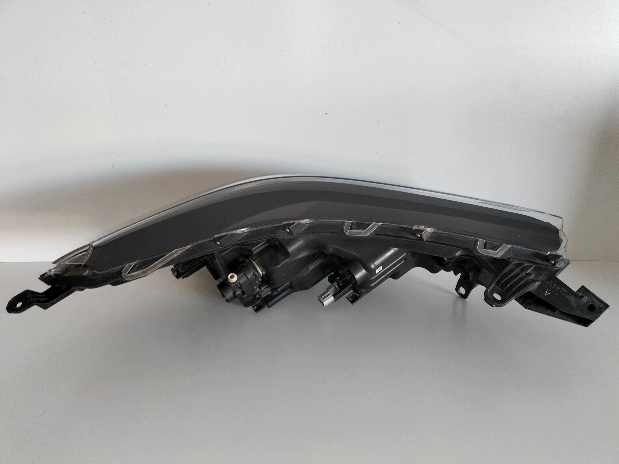 light front reflektor left TOYOTA COROLLA CROSS 20