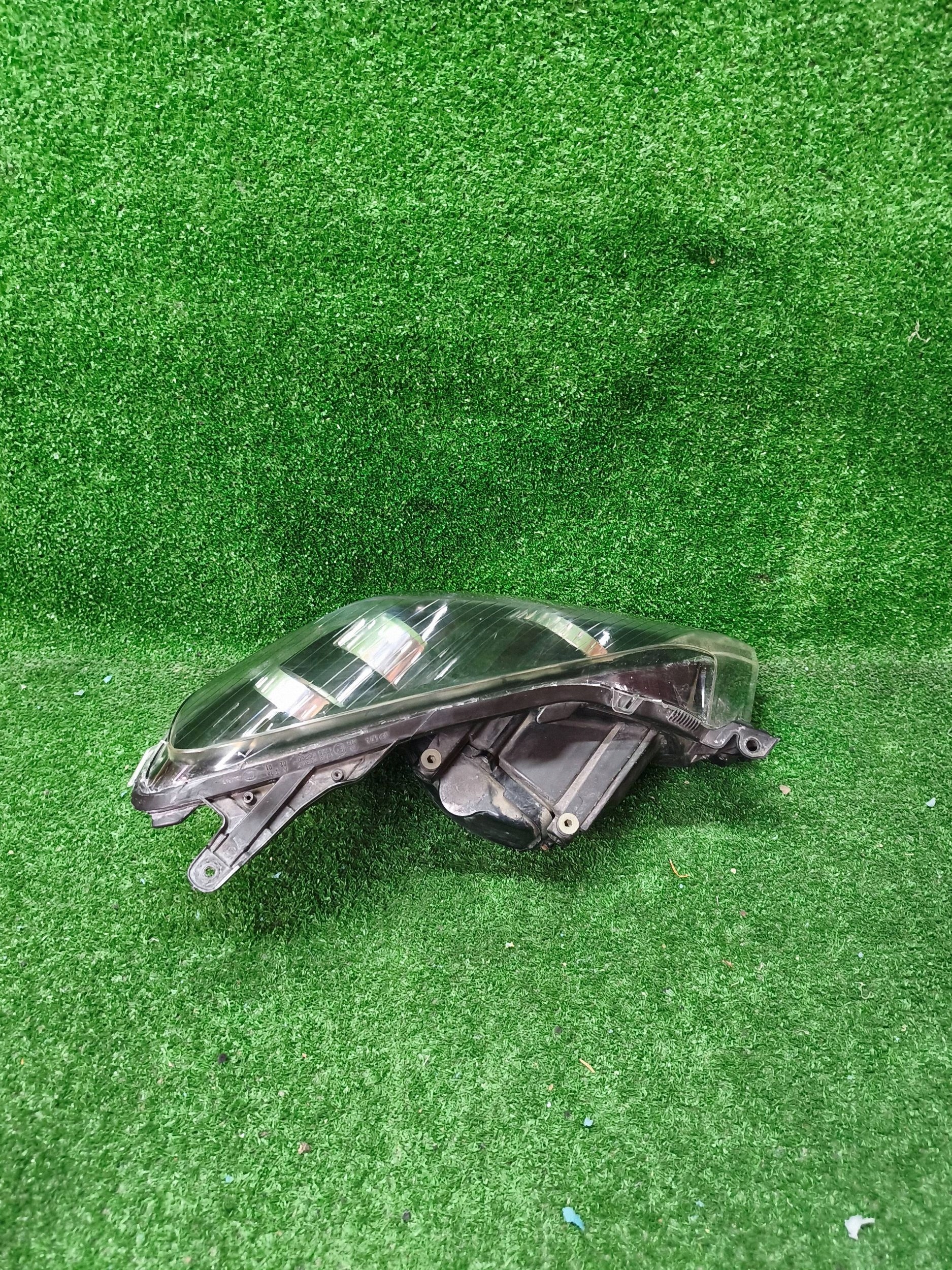 REFLEKTOR left front OPEL ASTRA H BI-XENON 04- NR.R1429