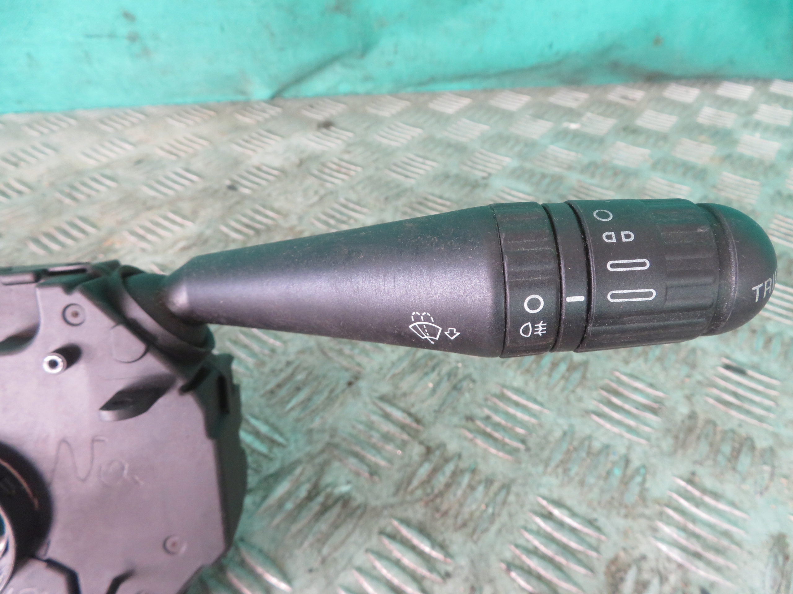 DEVIO LUCI TERGICRISTALLO TERGI IVECO DAILY 14R 05801320128