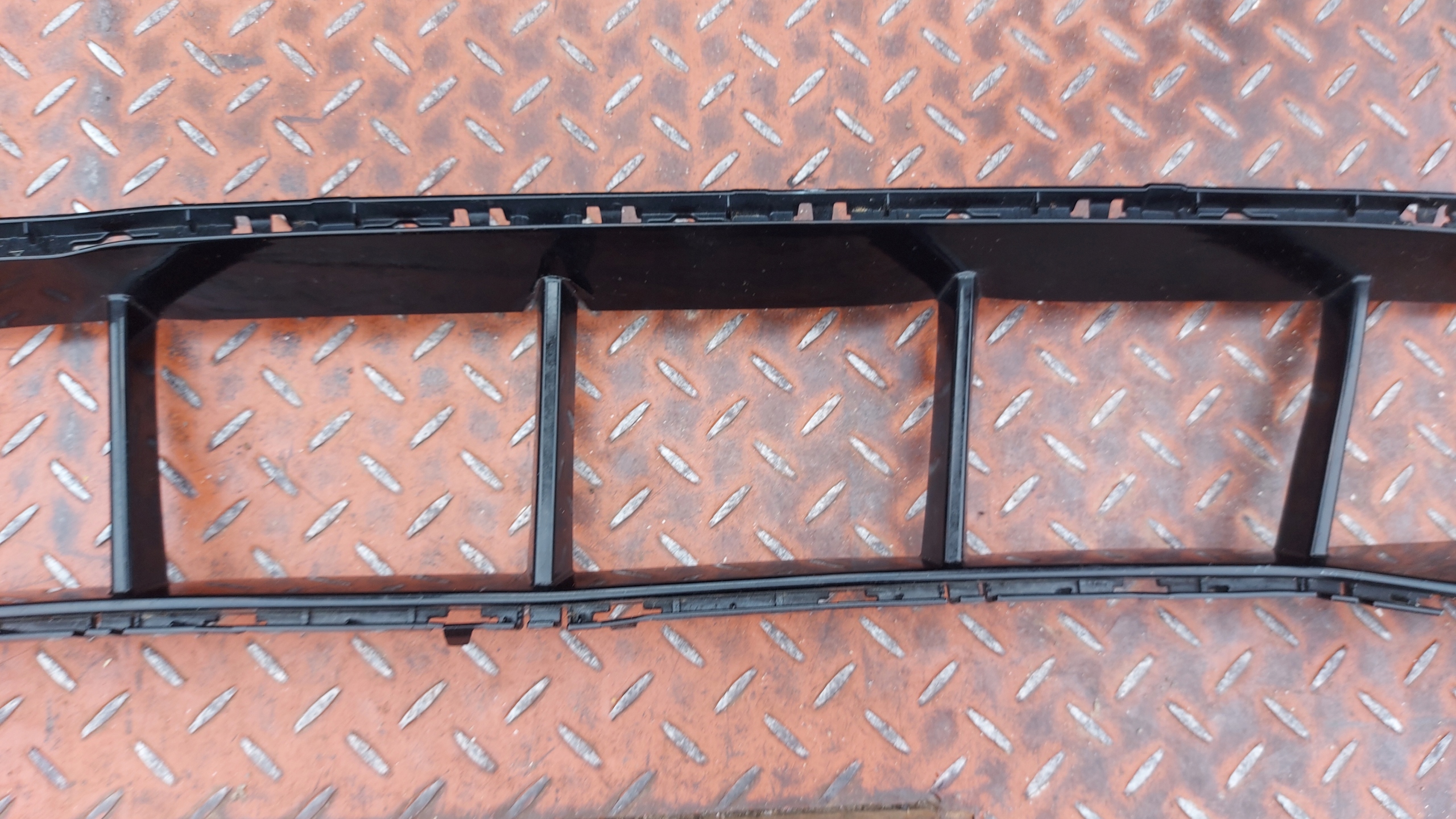 grid of a bumper central front front lower BMW 5 G60 G61 m-packet 22