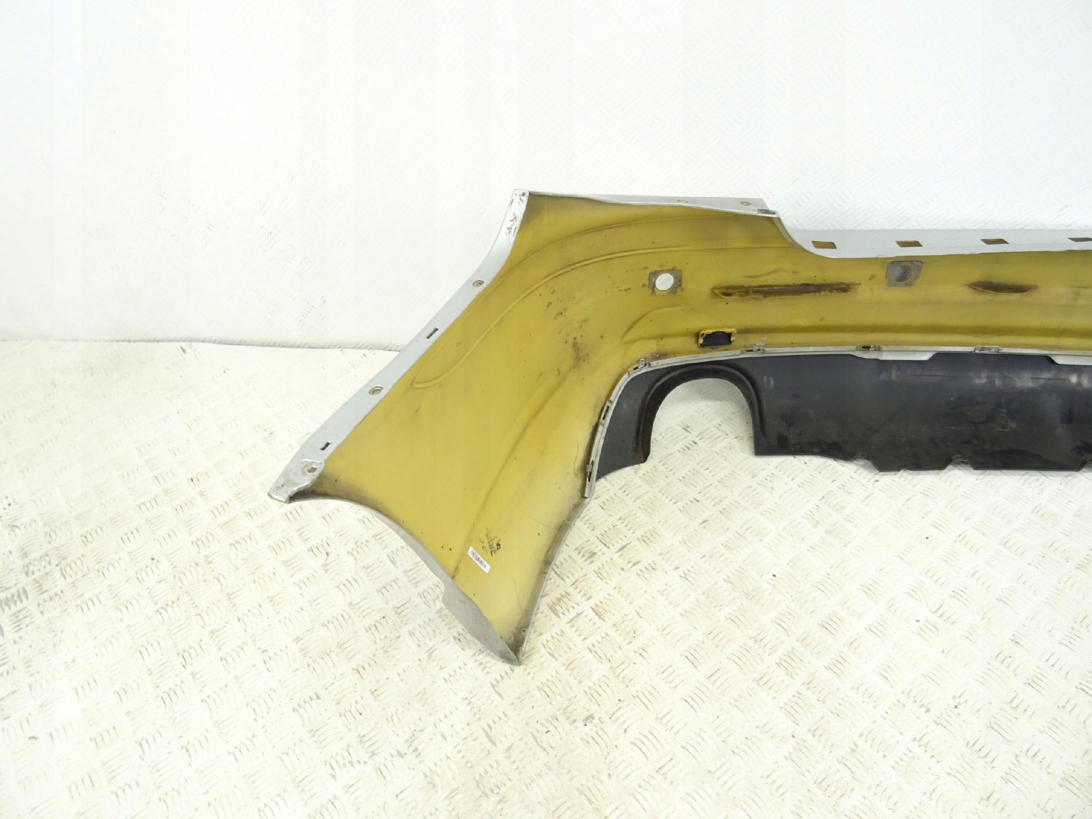 Mercedes R-Klasa 251 W251 AMG bumper rear part