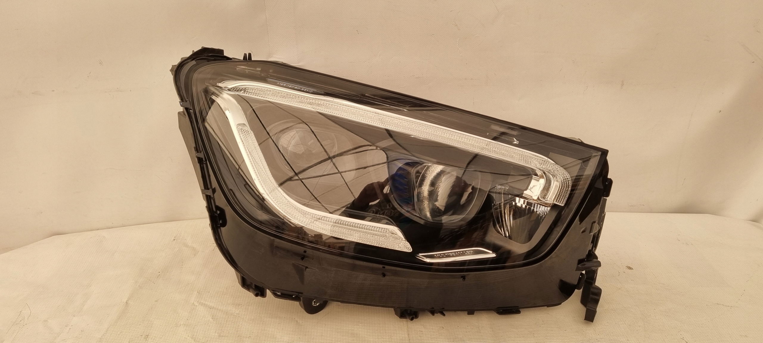 MERCEDES GLC LIFT FULL LED MULTIBEAM LAMPA PRAWA Strona zabudowy prawa