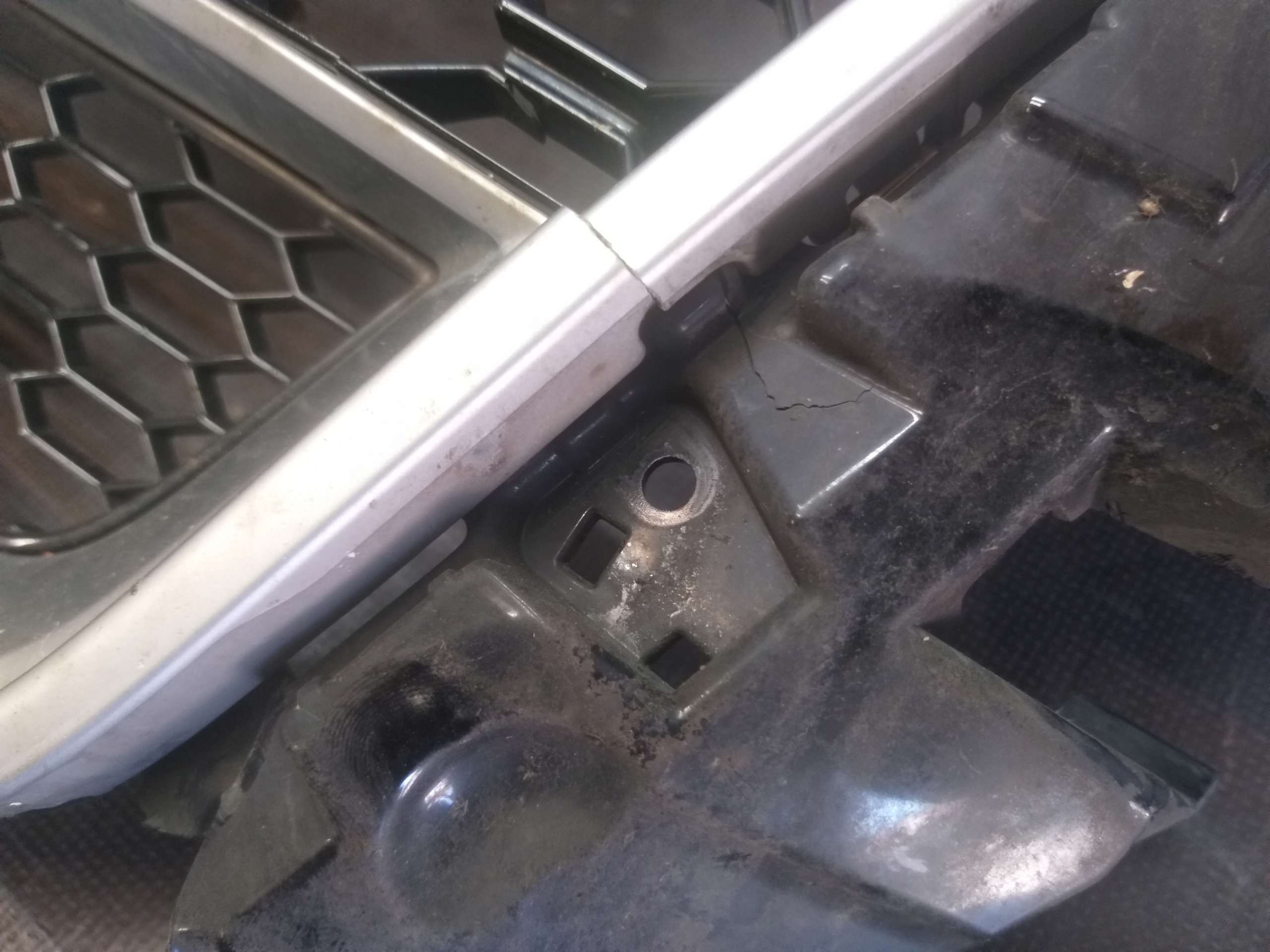 ATRAPA GRILL AUDI RS3 8V4853653 Typ samochodu Samochody osobowe