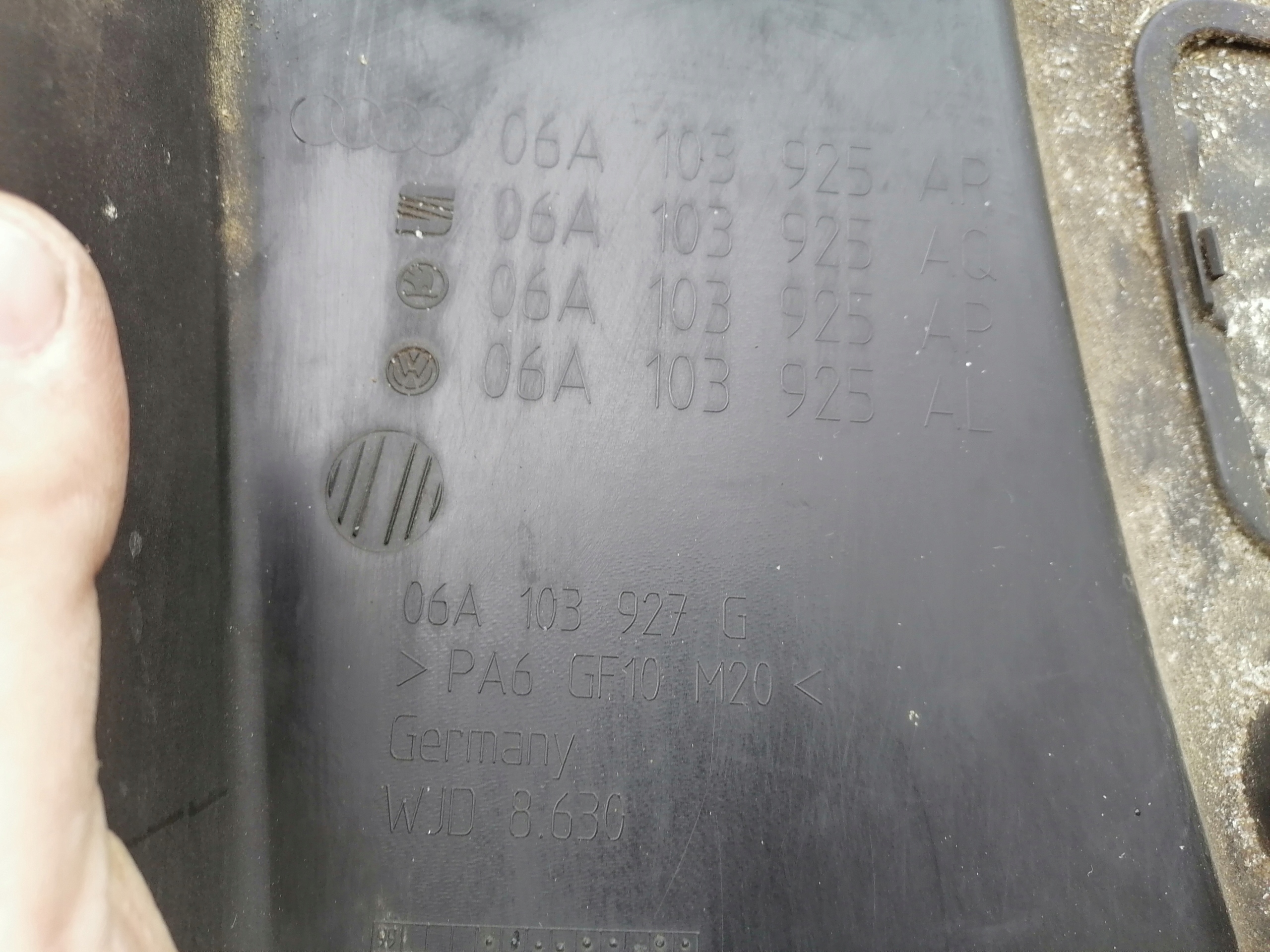 motor cover cover AUDI A3 1.6 06A103927G