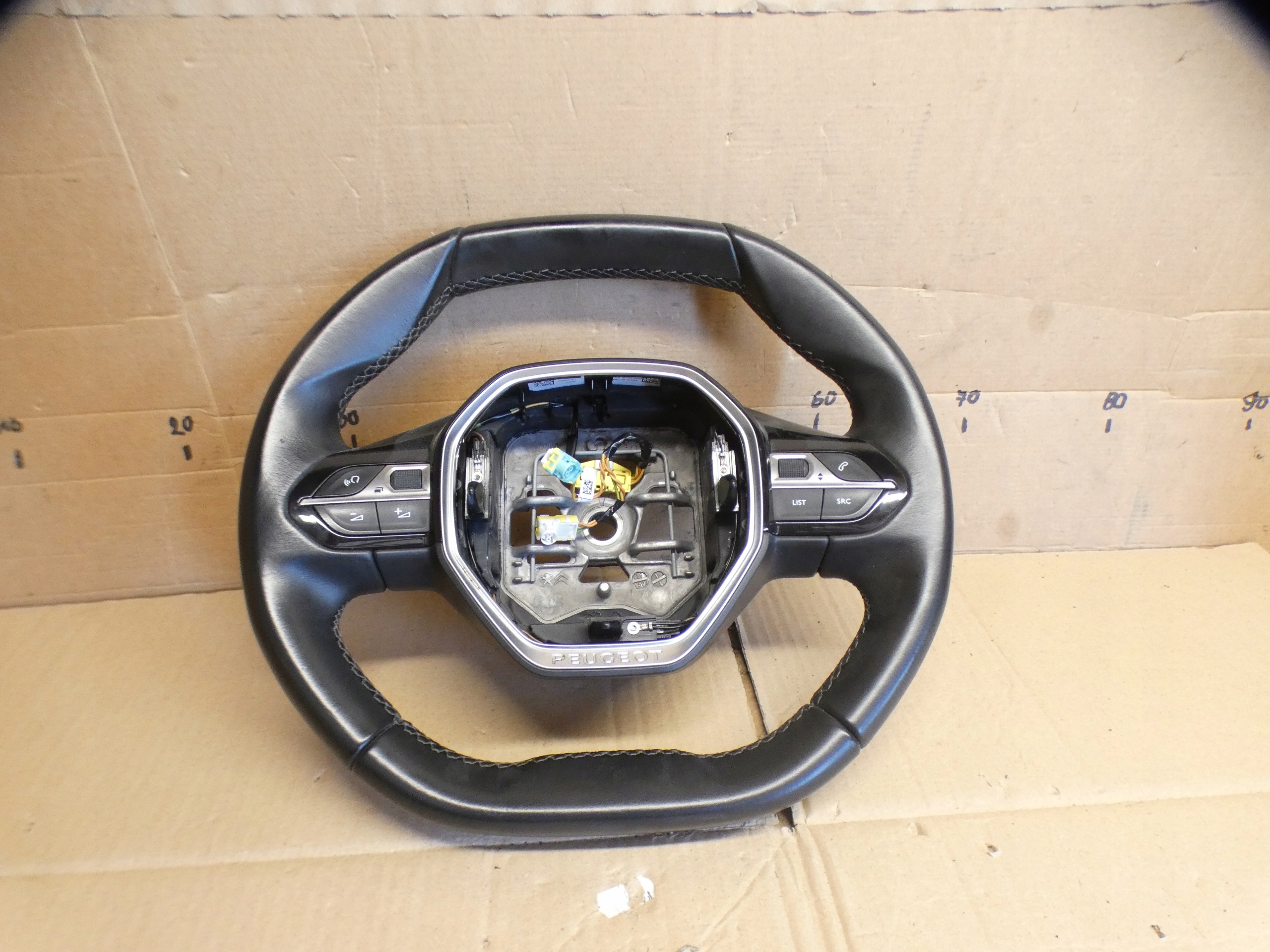 PEUGEOT 3008 5008 II lenkrad MULTIFUNKCJA