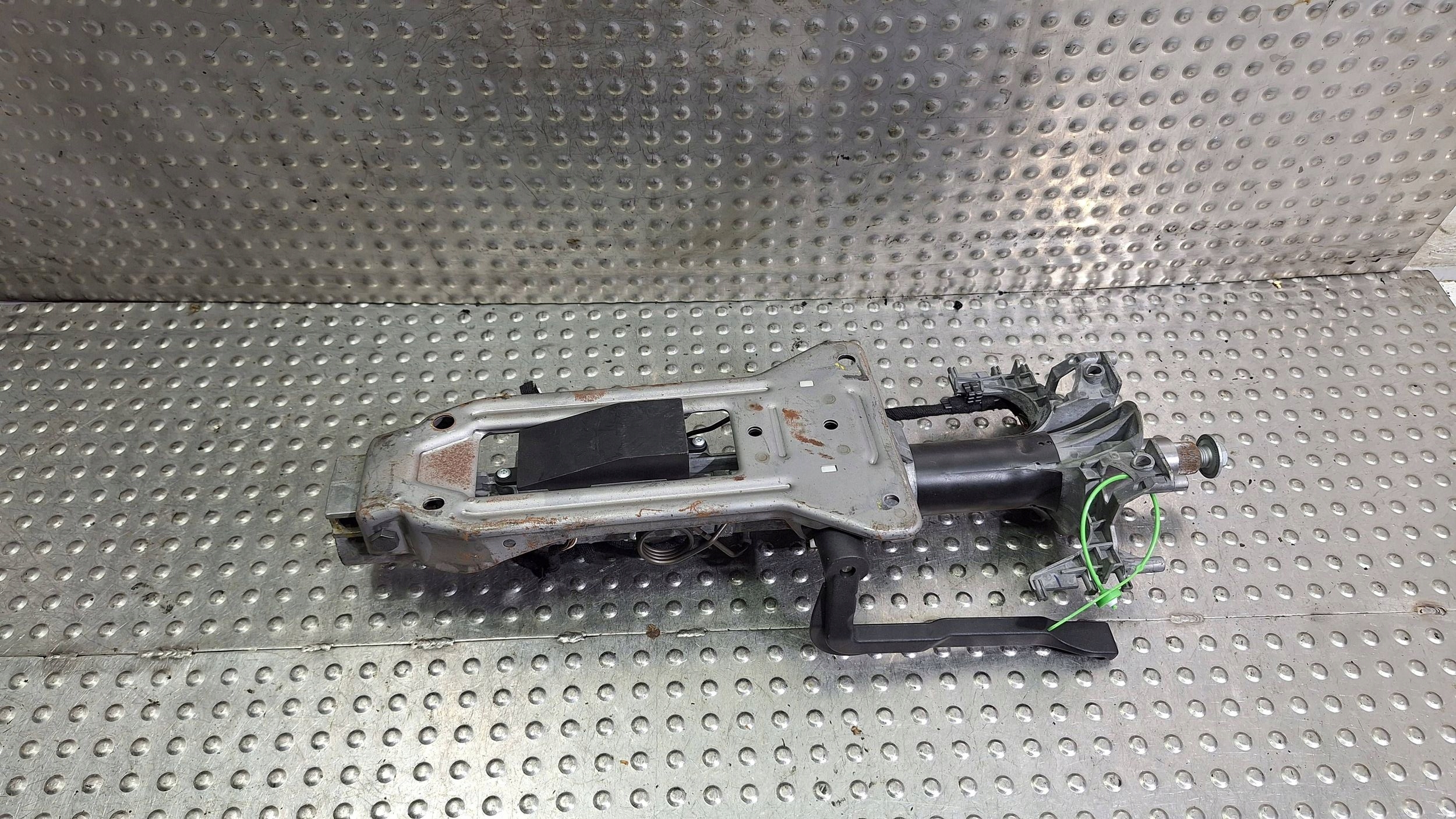 steering wheel rod 6784867 BMW E84 X1