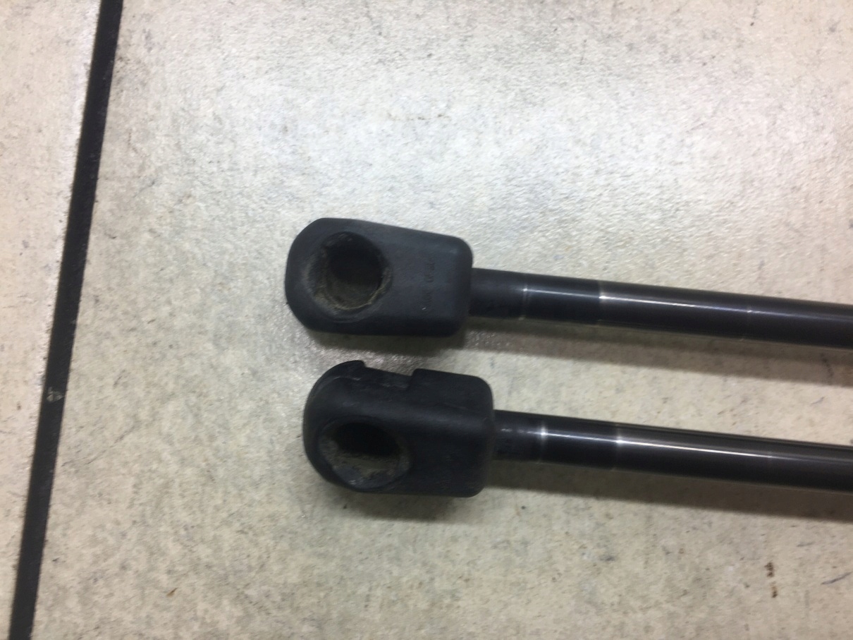 damper bonnet boot CORSA D 13182309