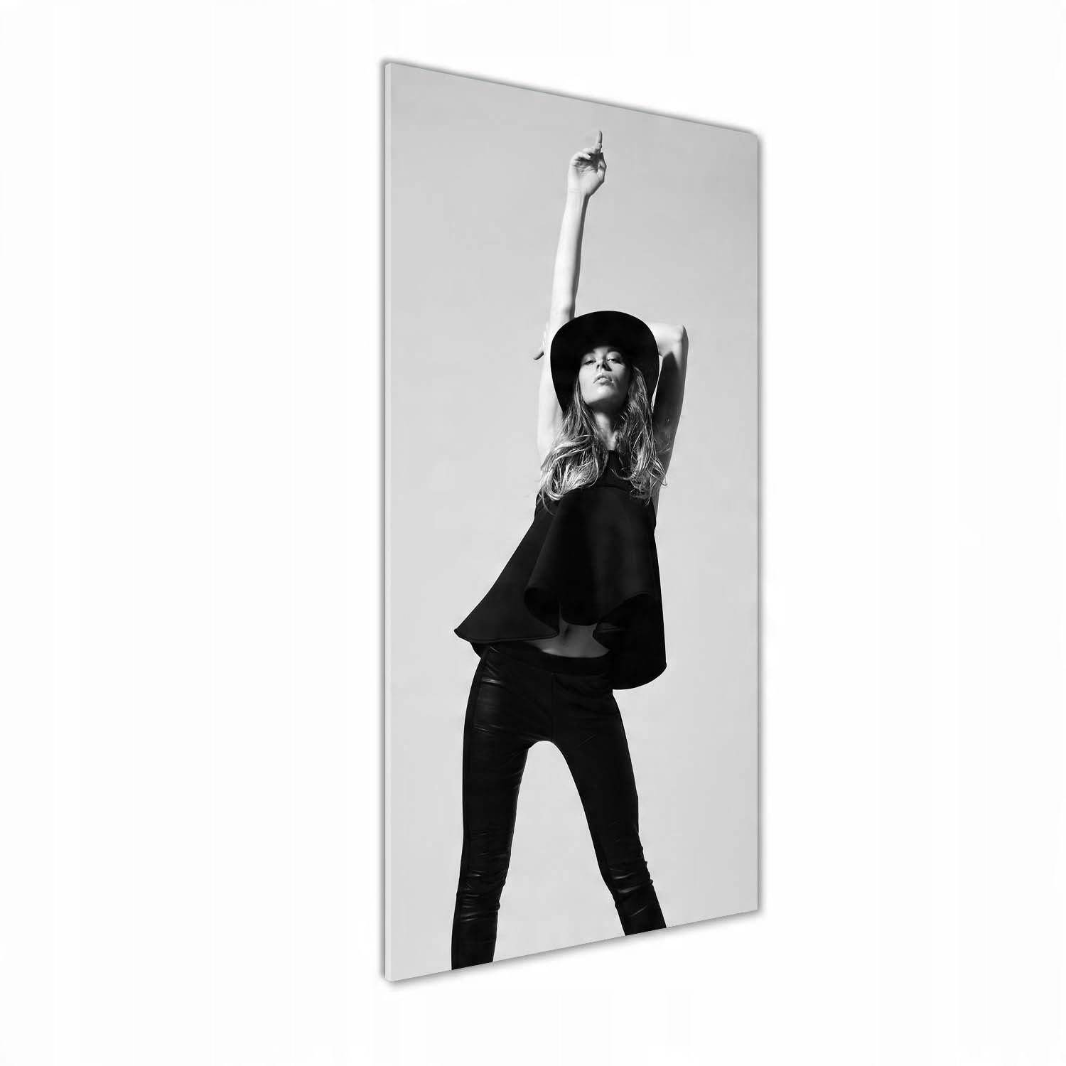 

Foto obraz szkło akrylowe Kobieta w czerni 50x125