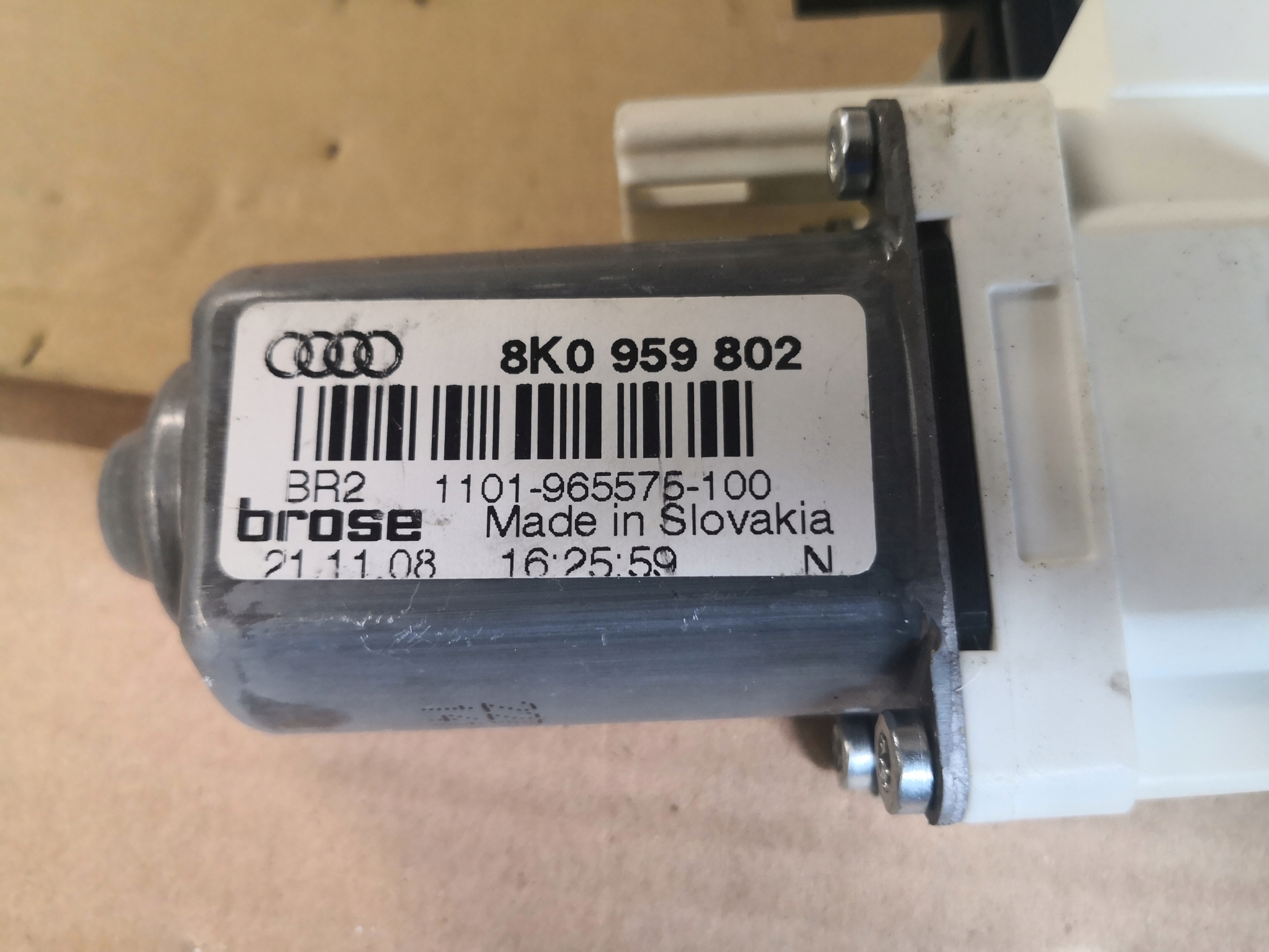 mini motor windows right front AUDI A4 B8 8K0959802