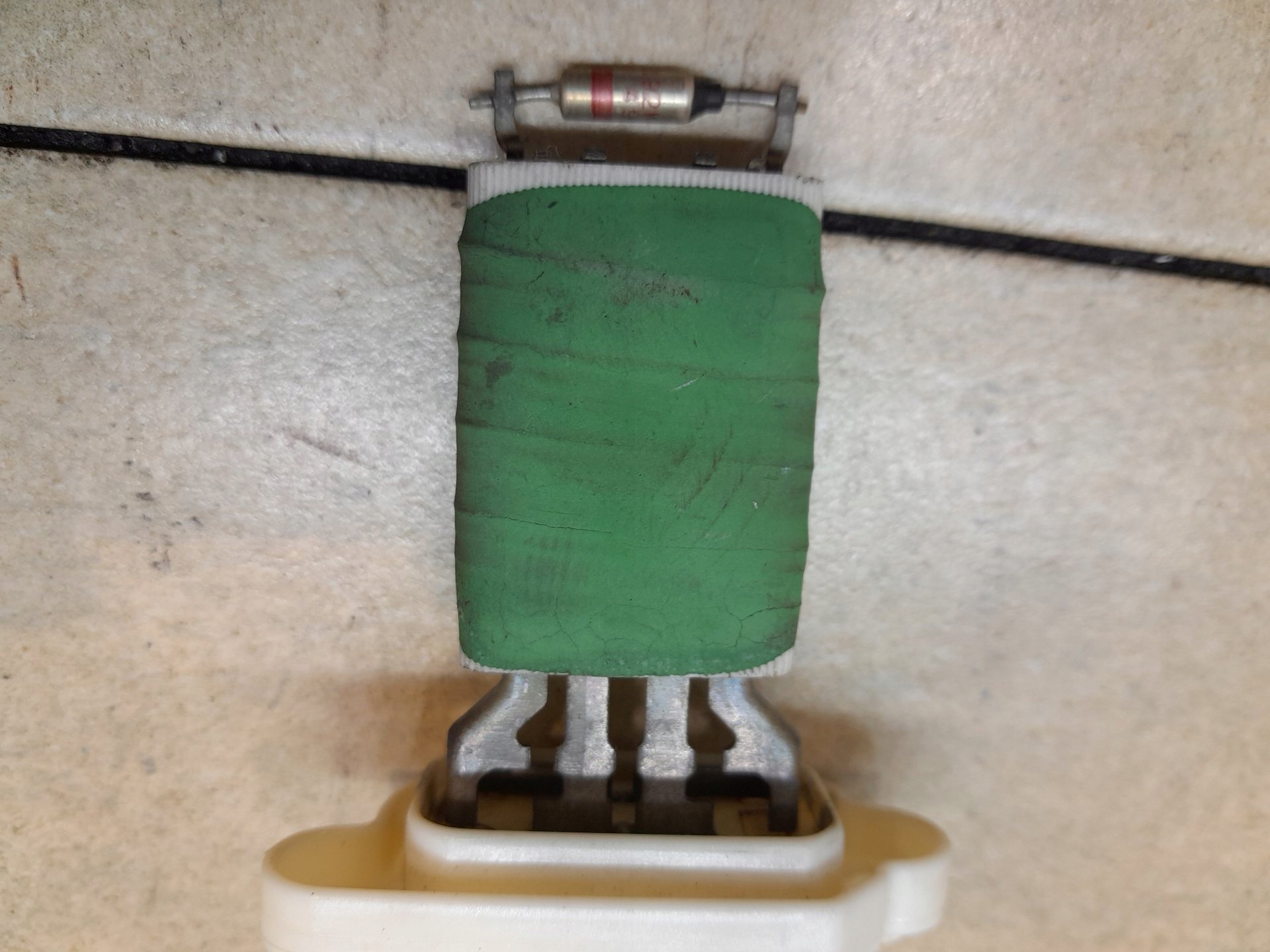 heater fan resistor FORD FIESTA MK6
