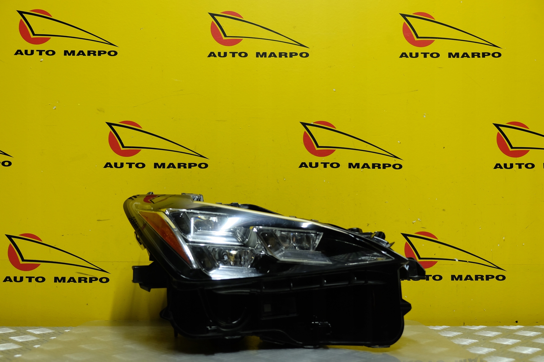 LEXUS RC RC200T RC300H RCF REFLEKTOR LED LAMPA USA Producent części Lexus OE