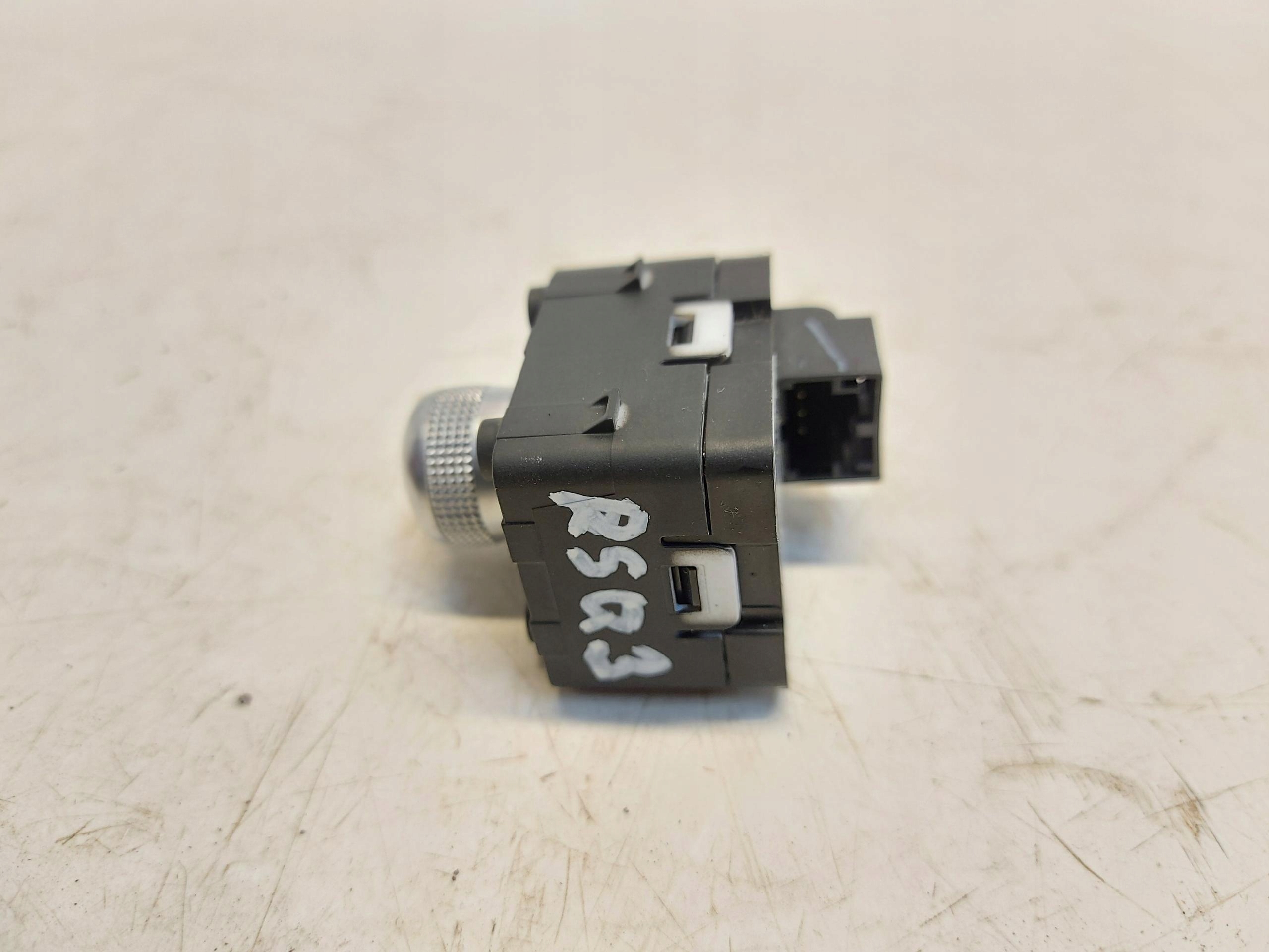 Audi RSQ3 Q3 83A 2022r mirror control switch 4M0959565T
