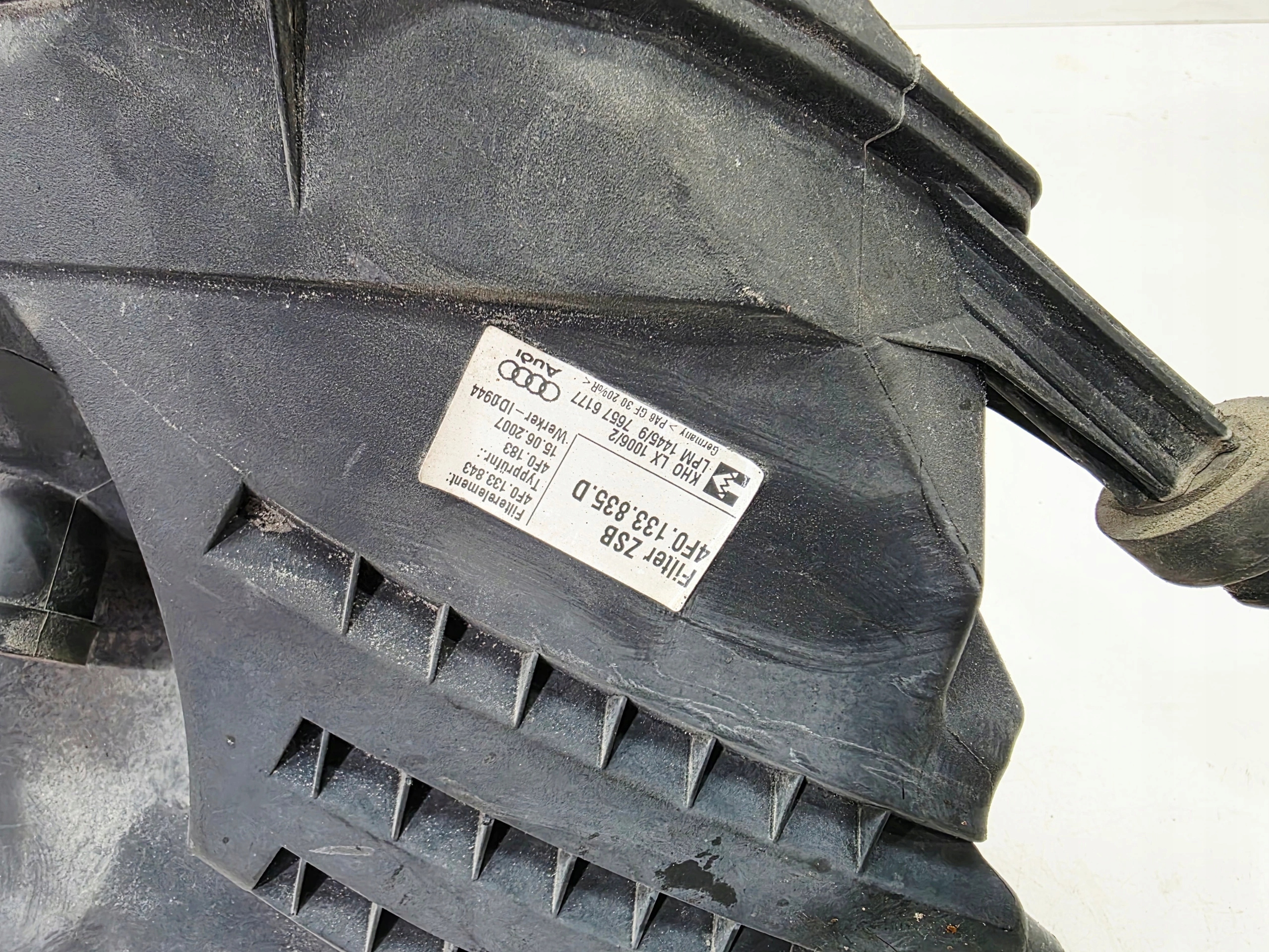 Gehäuse filter luft AUDI A6 C6 2.4 BDW 4F0133835D