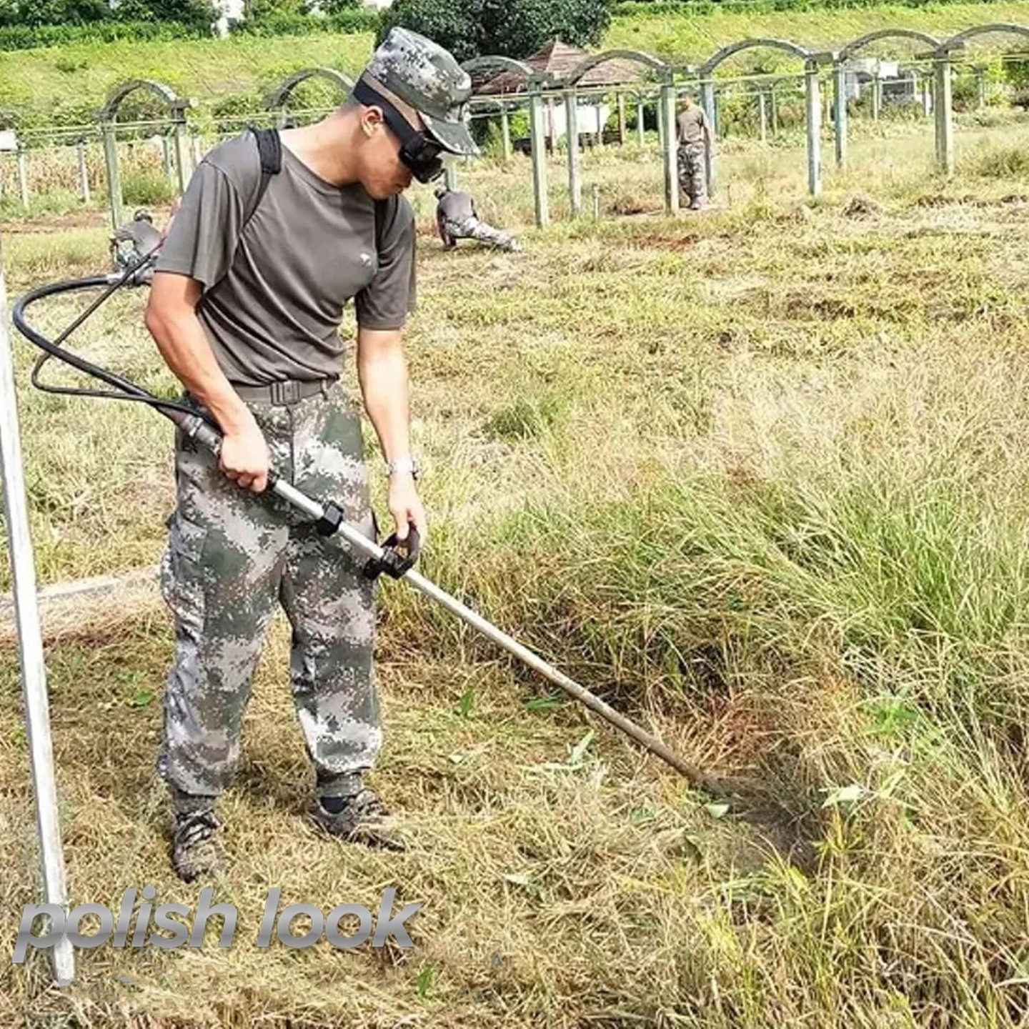Żyłka tnąca do kosy podkaszarki spalinowej głowicy gwiazda 2,4mm 155m Długość 155 m