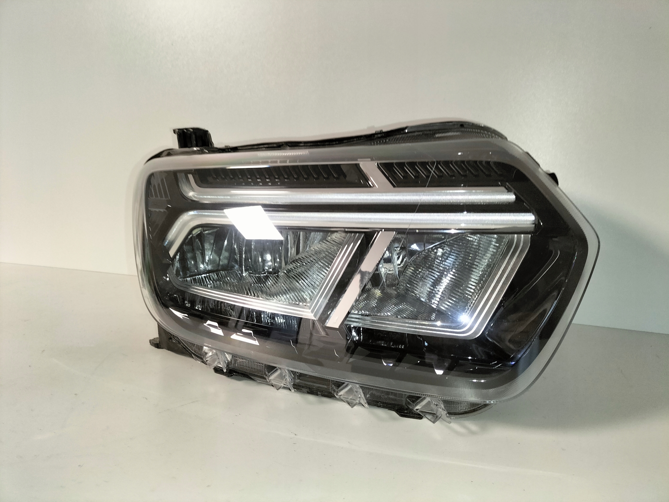 light front reflektor right DACIA DUSTER II LIFT 21