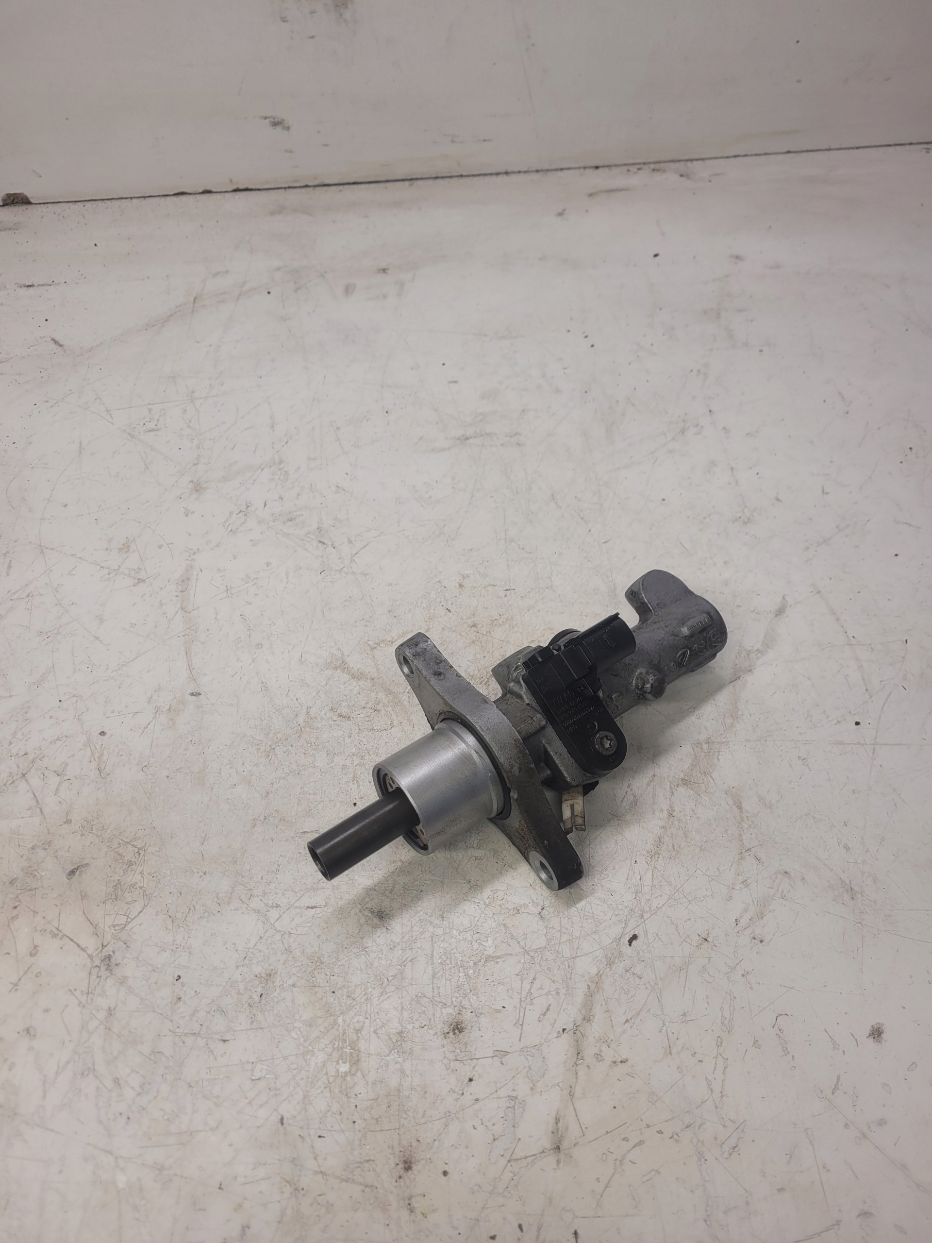 Servofreno servo AUDI A3 8P VW 1K0945459A