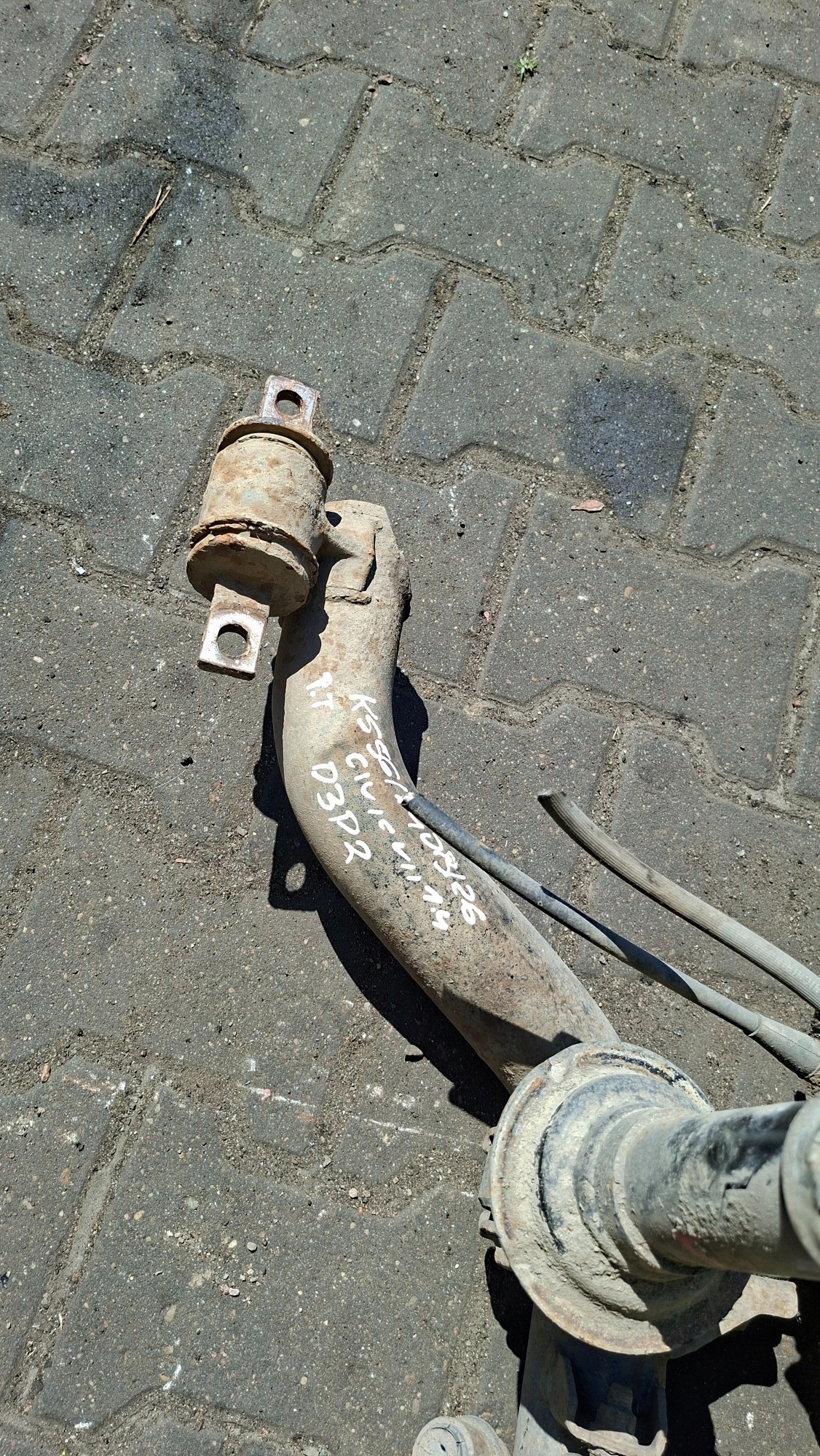 arm swing right rear part HONDA CIVIC VII 1.4