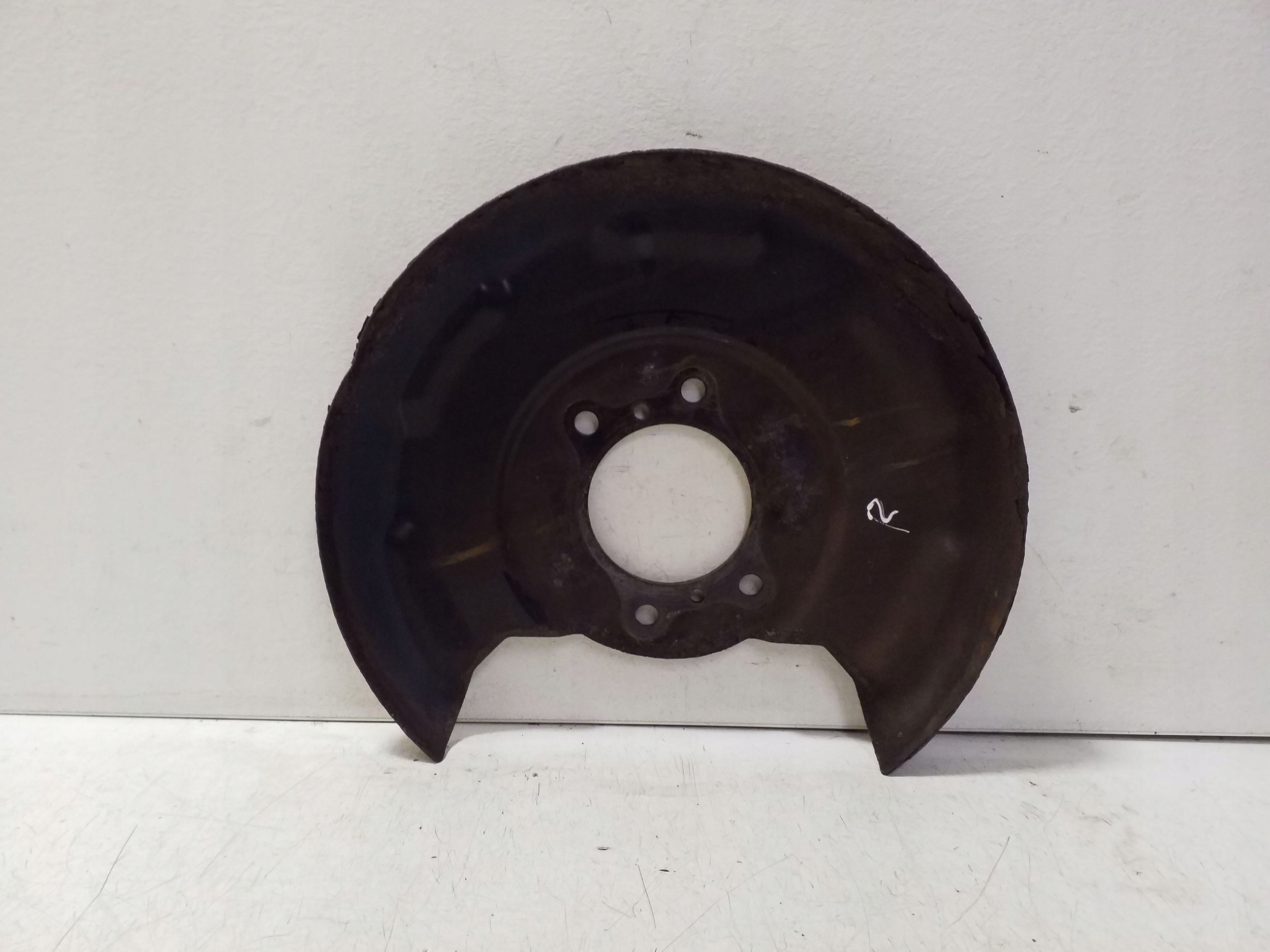 KIA SOUL OSŁONA TARCZY HAMULCOWEJ TYLNEJ PRAWA STRONA 58390B2100