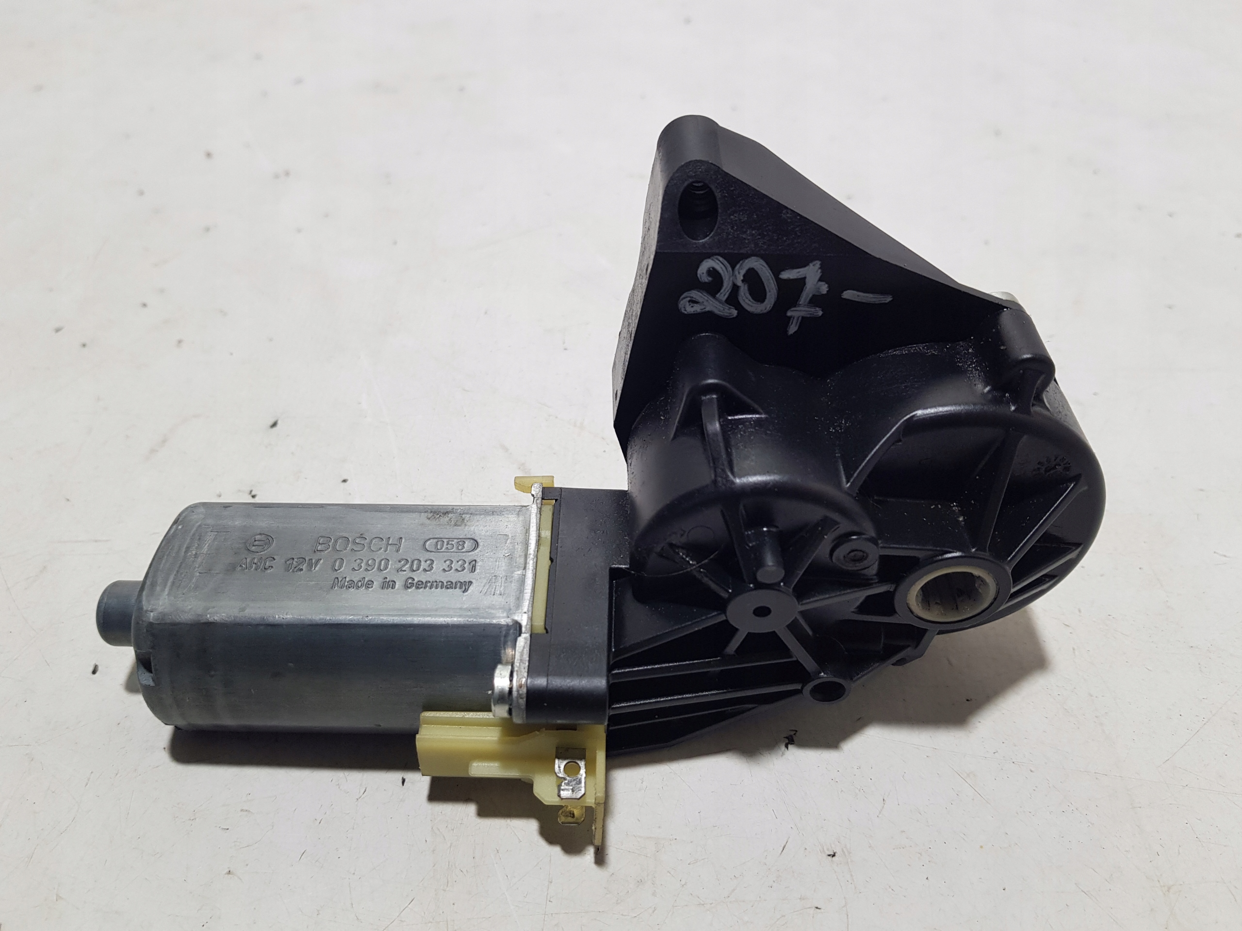 Micro moteur Siège MERCEDES W207 W204 0390203331