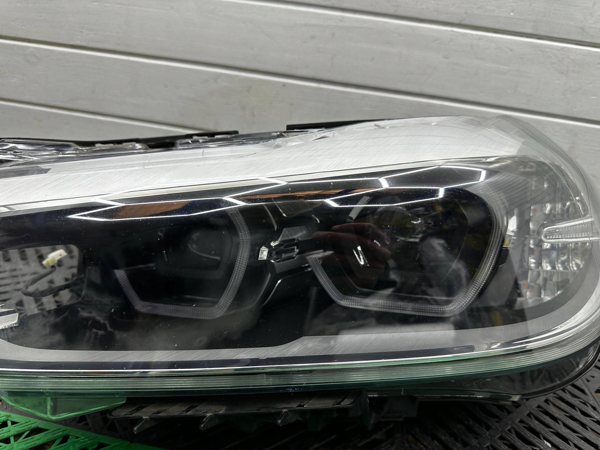 light front side left BMW X2 F39 8738185