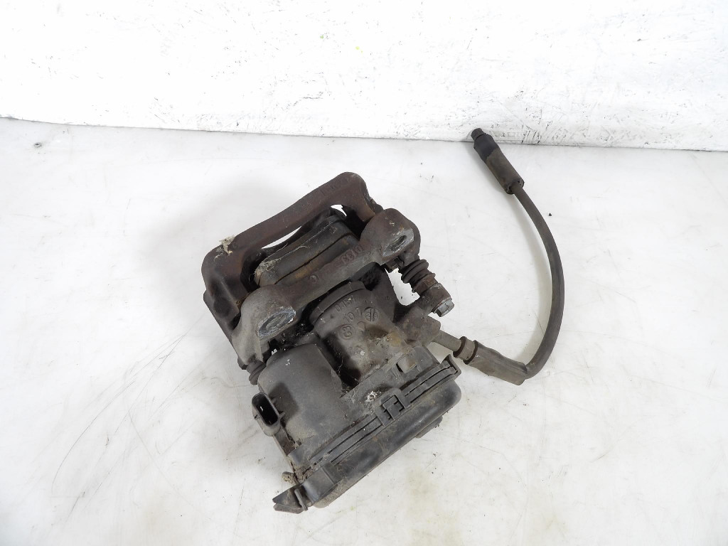 MERCEDES A180 W176 1.6CGI caliper brake rear part left