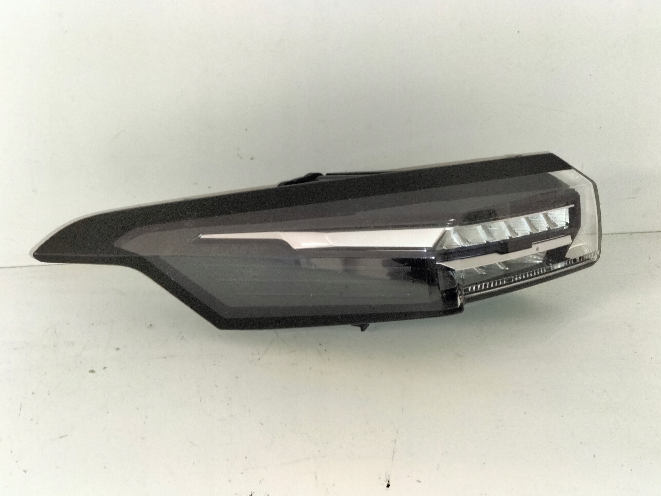 light rear rear part left PEUGEOT 308 III T10 21- LED