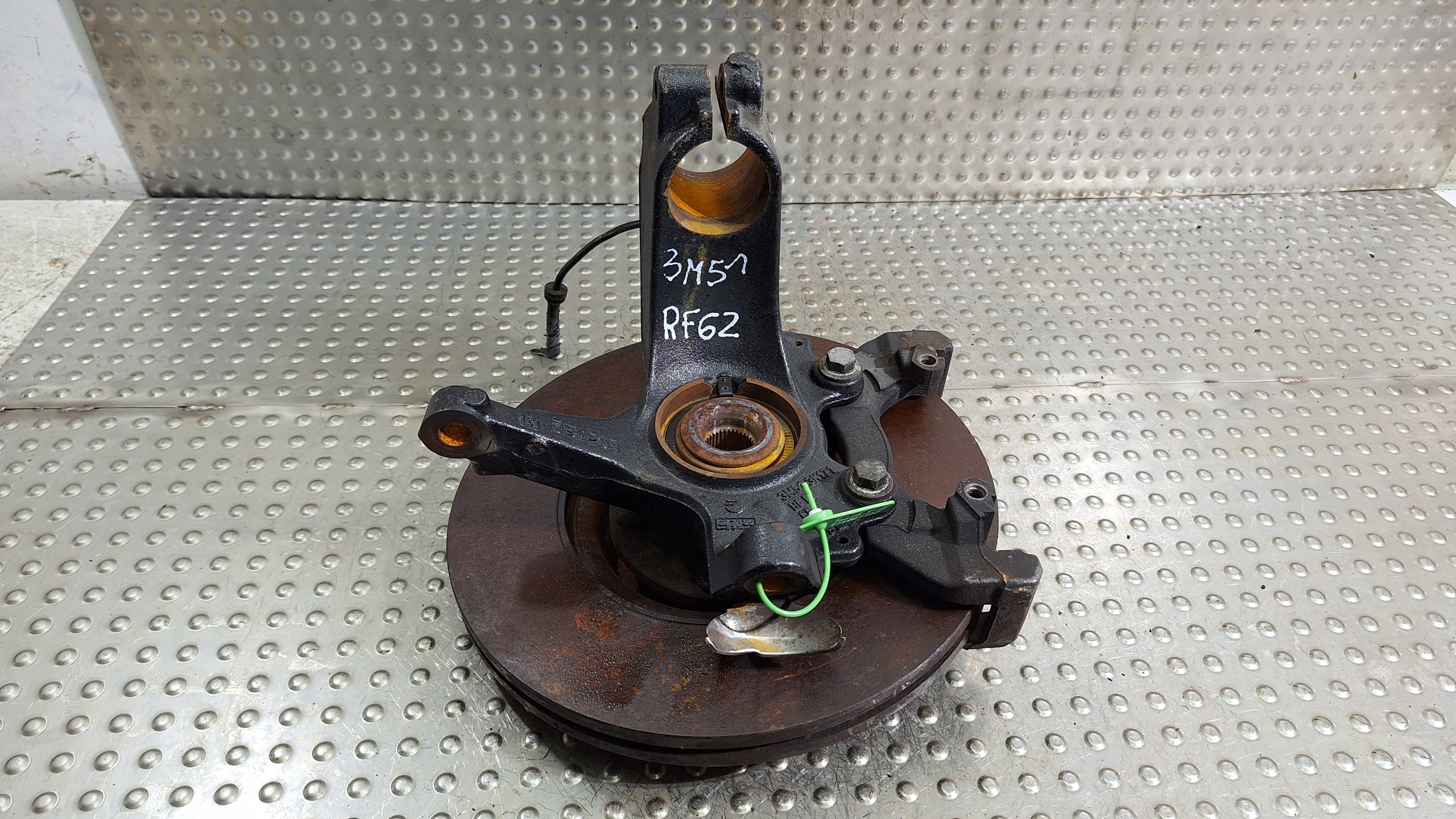 swing left front 3M51-3K171-BF FORD FOCUS MK2 C MAX MK1 VOLVO V50 S40