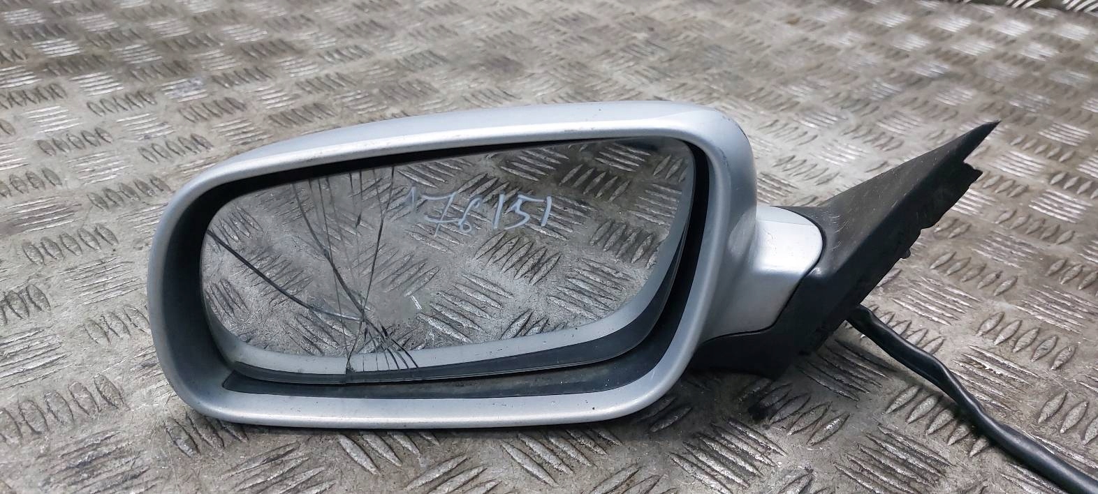 mirror left electrics VOLKSWAGEN PASSAT B5 5PIN LBZZ