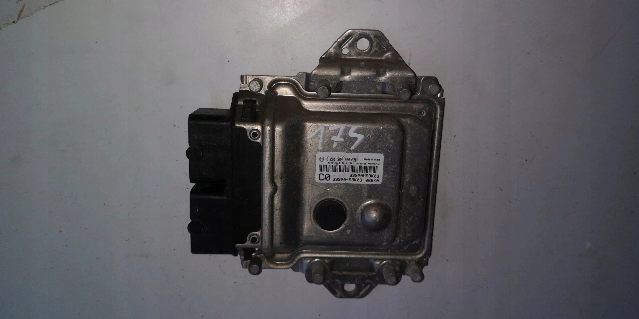computer ECU SUZUKI 0261S04260 33920M-68K03 33920