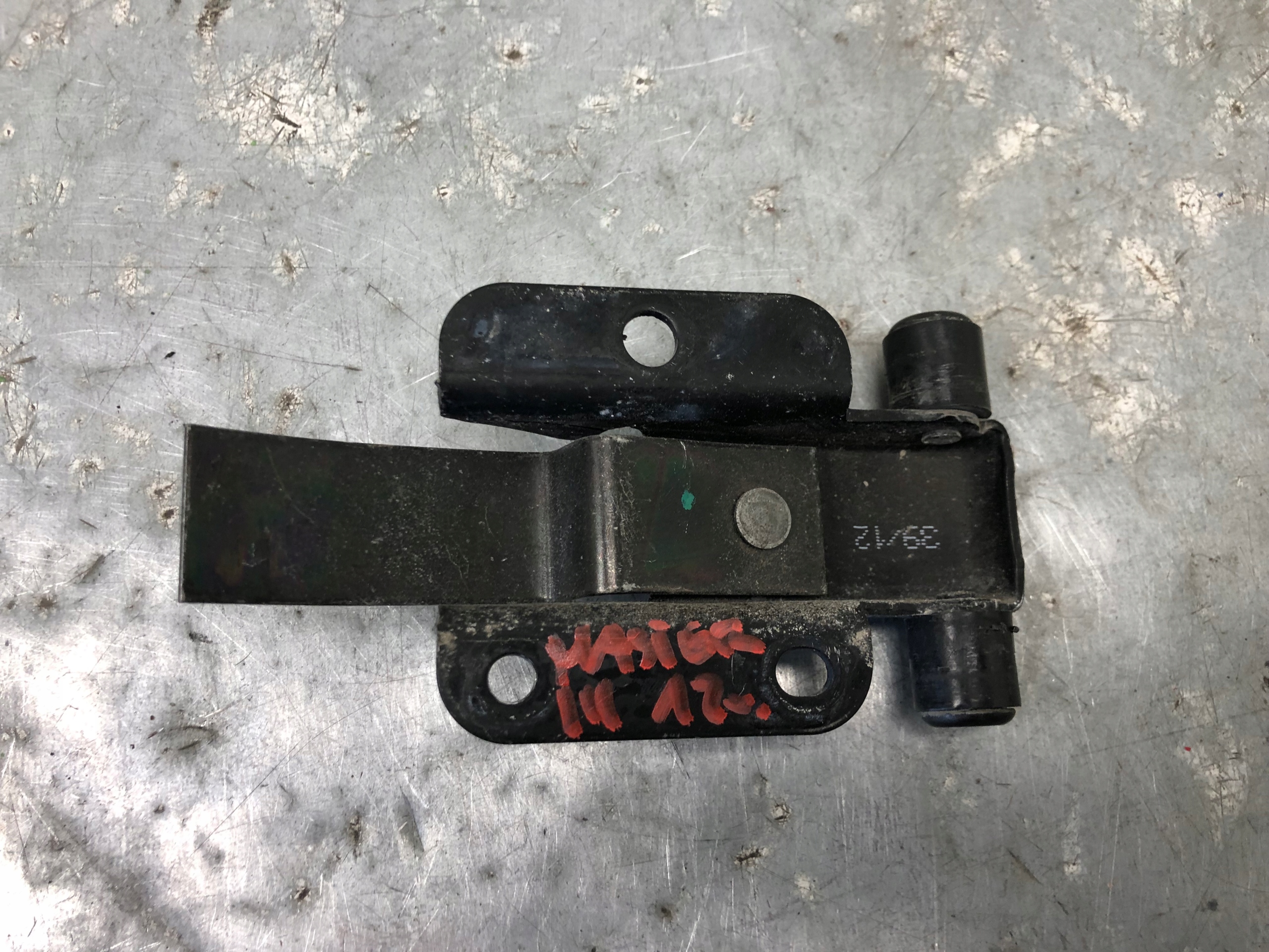 limiter door rear part RENAULT MASTER III 824300006R