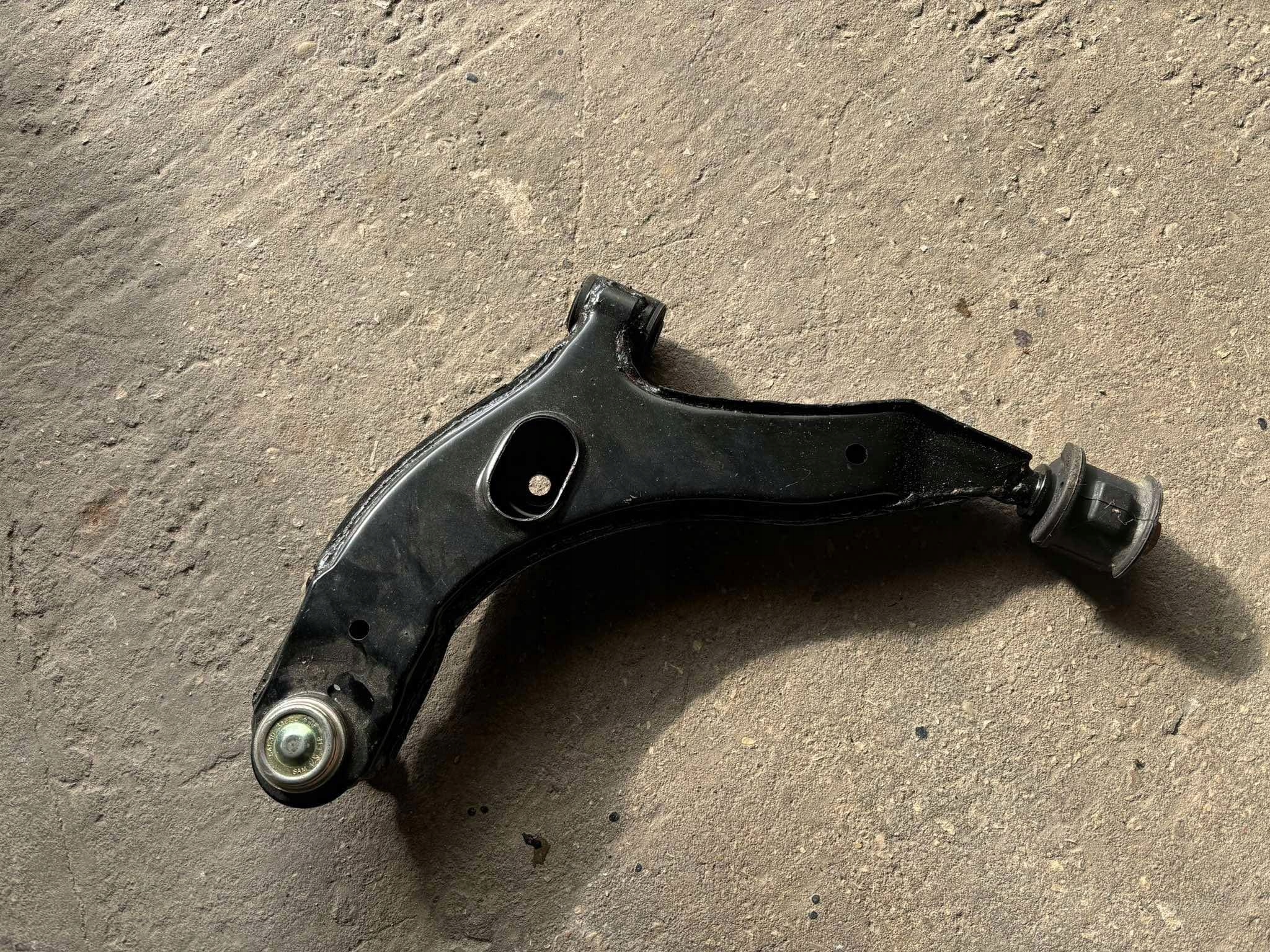 arm right front Hyundai Accent 5450222XXX