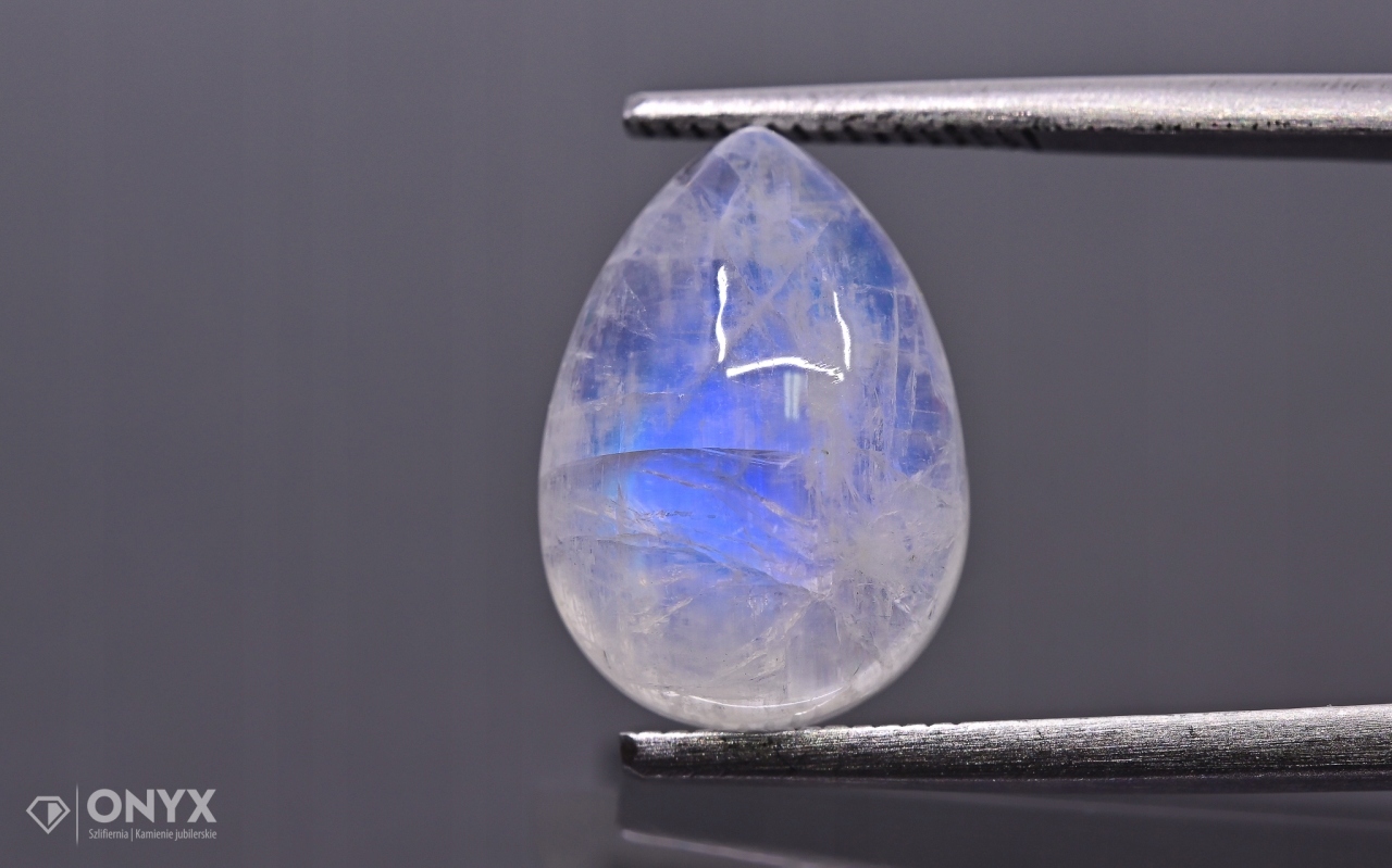 Měsíční kámen kabošon slza 14x10 mm