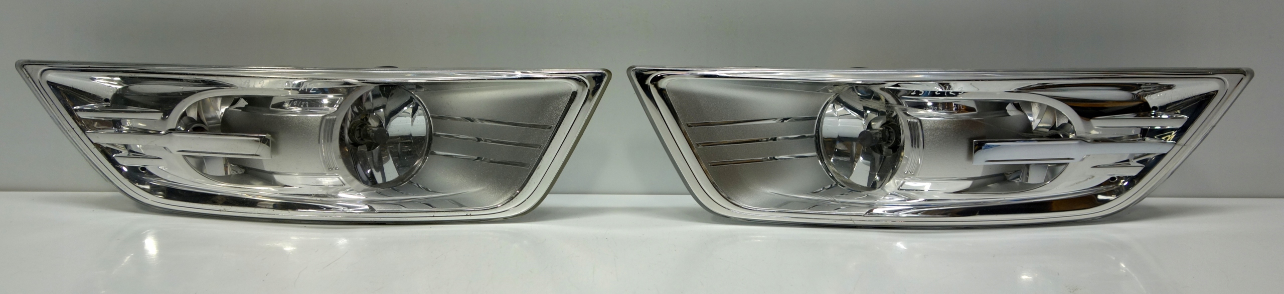 AM21-15K201-B8 - FORD GALAXY MK2 LIFT 09-15 ПЕРЕДНИЕ ГАЛОГЕНЫ PMG