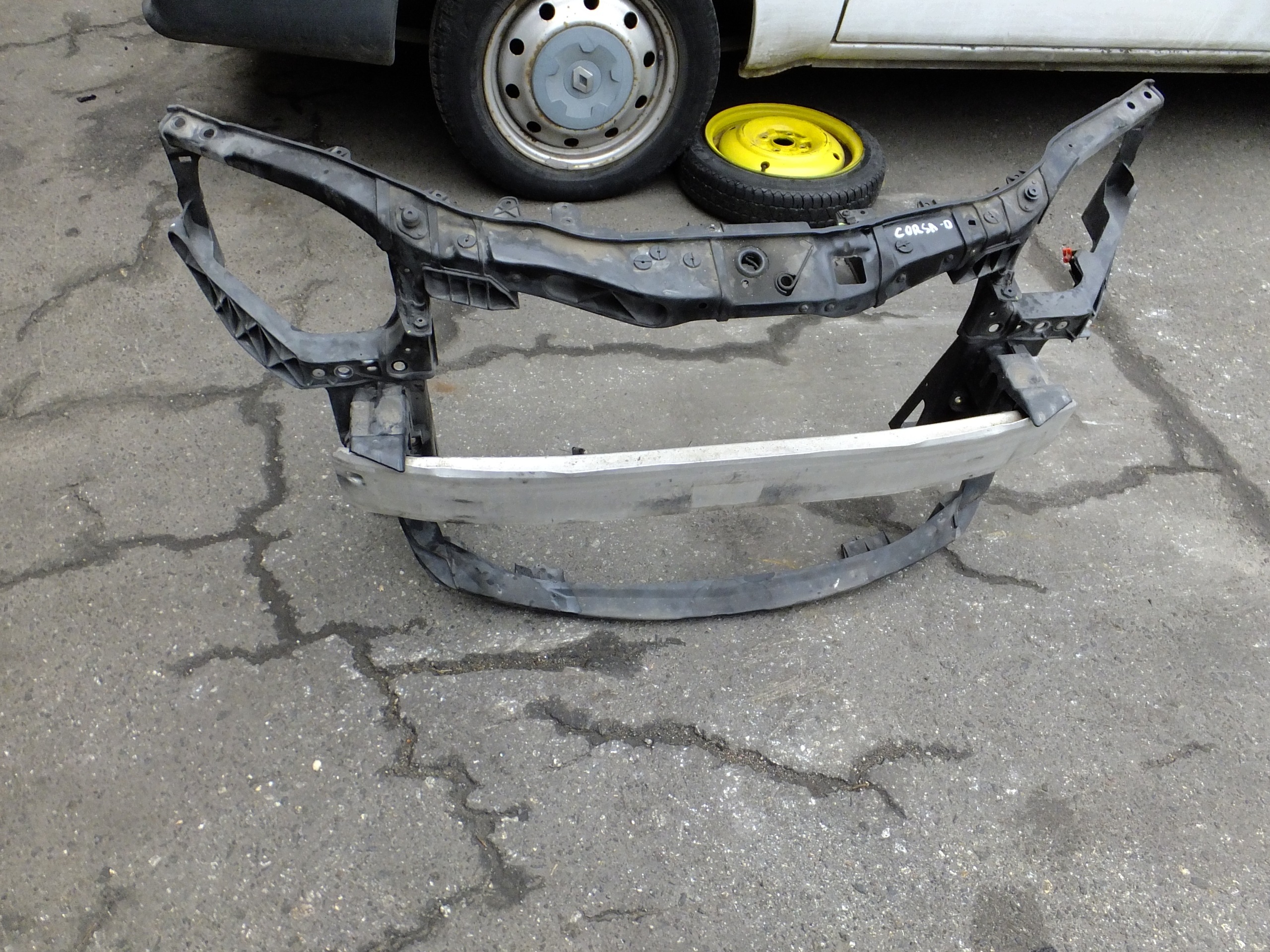 bar, wall front opel corsa d lift 2012r