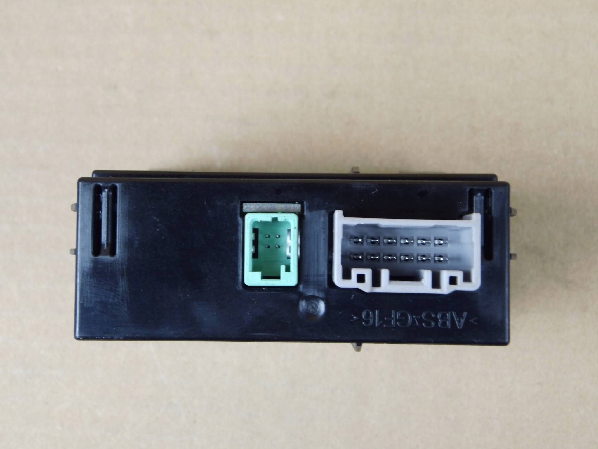 Mazda CX-5 CX5 and KE card reader SD adapter USB D09H-669U0