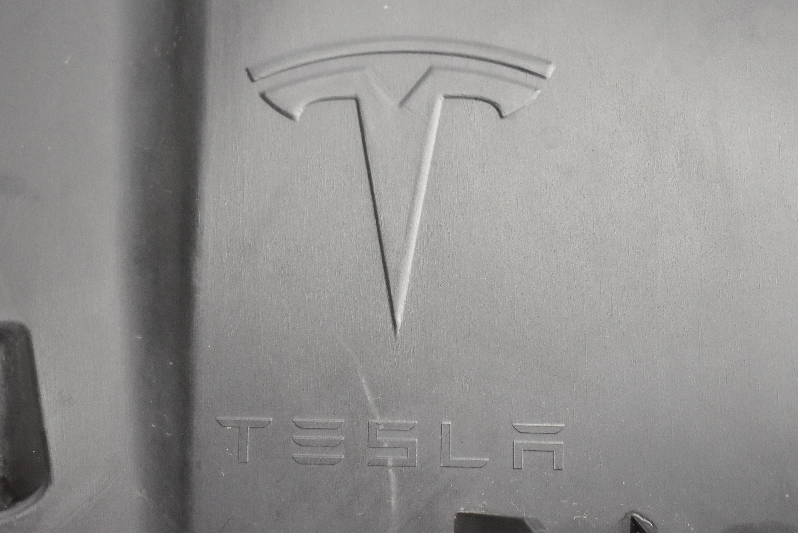 подкрылки правый передний tesla MODEL S 1016286-00-D