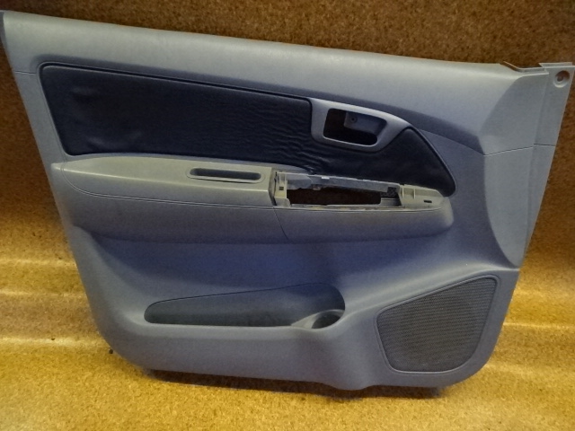 TOYOTA HILUX 07r # ОБШИВКА КАРТА ДВЕРІ ПЕРЕД ЛІВИЙ