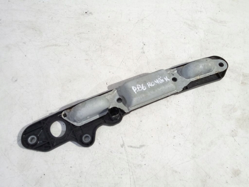 VW Passat B6 kombi handle mikrostyk bonnet rear part