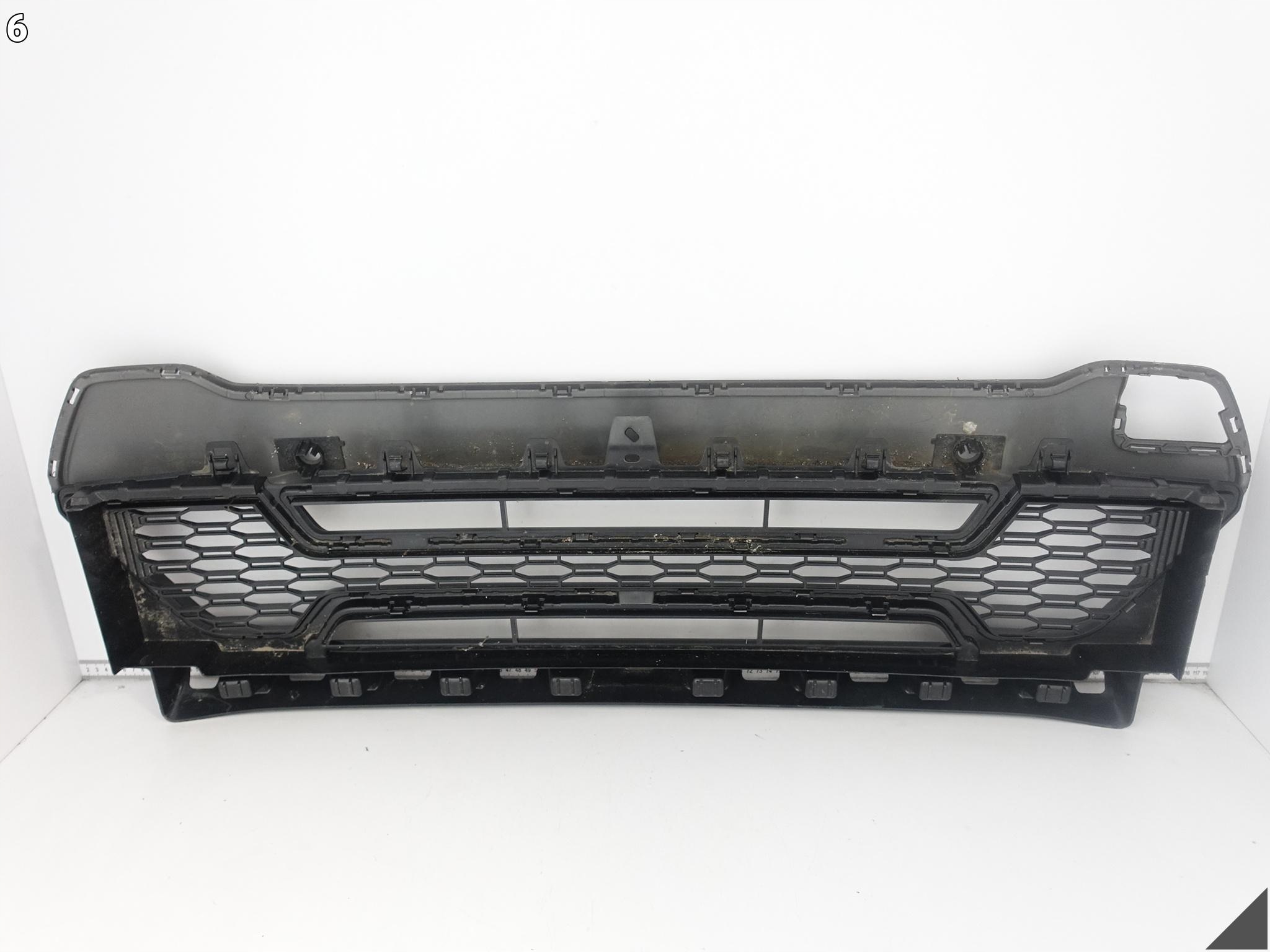BMW X1 U11 m-packet 22- lower grid grille W bumper front below PDC