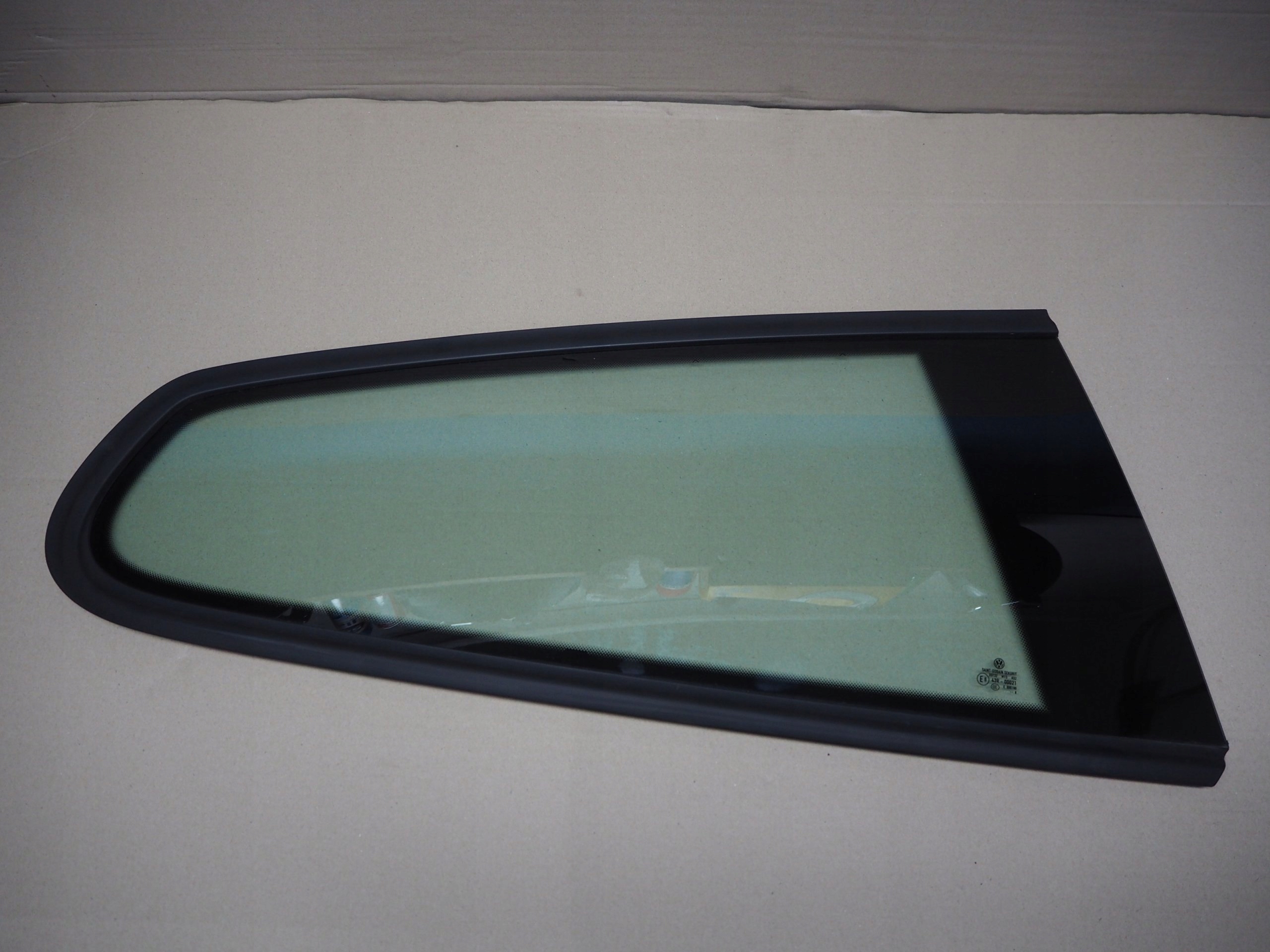 VW SCIROCCO window right bodywork 2008R