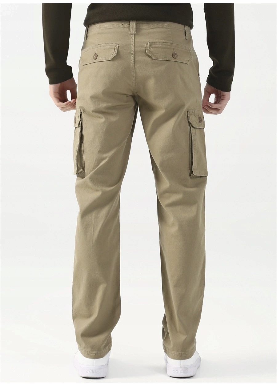 Męskie spodnie regular Lee Wyoming Cargo Kansas City Khaki L76ECTZT 32/32