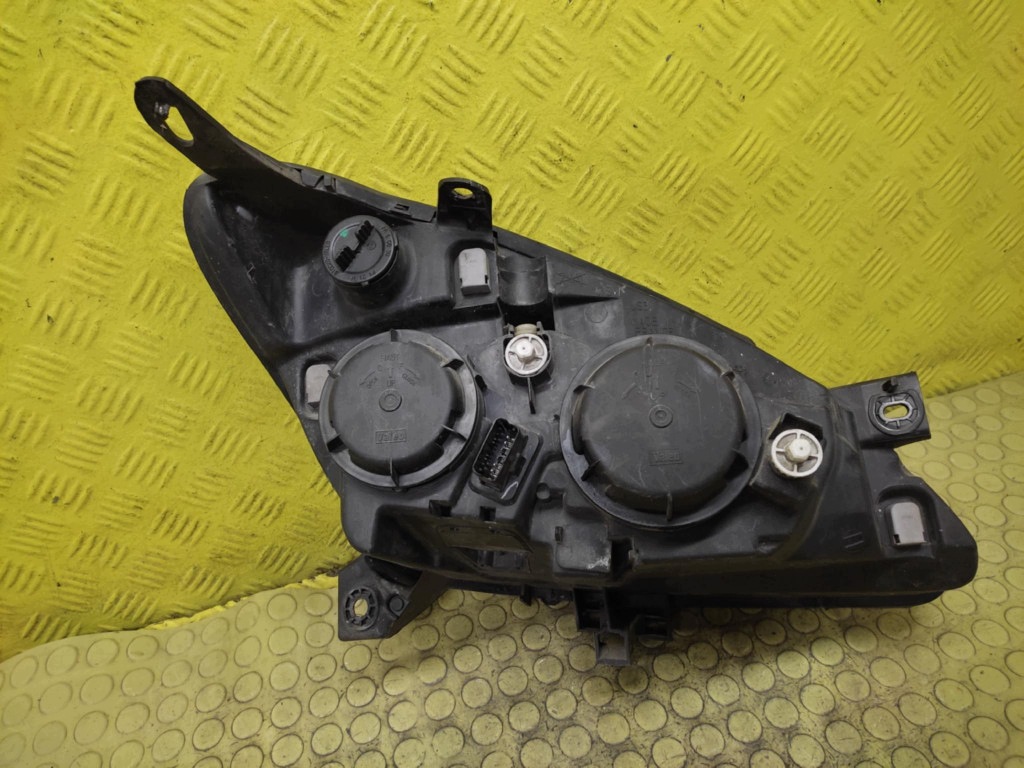 CITROEN C5 and REFLEKTOR light left front 9632664880